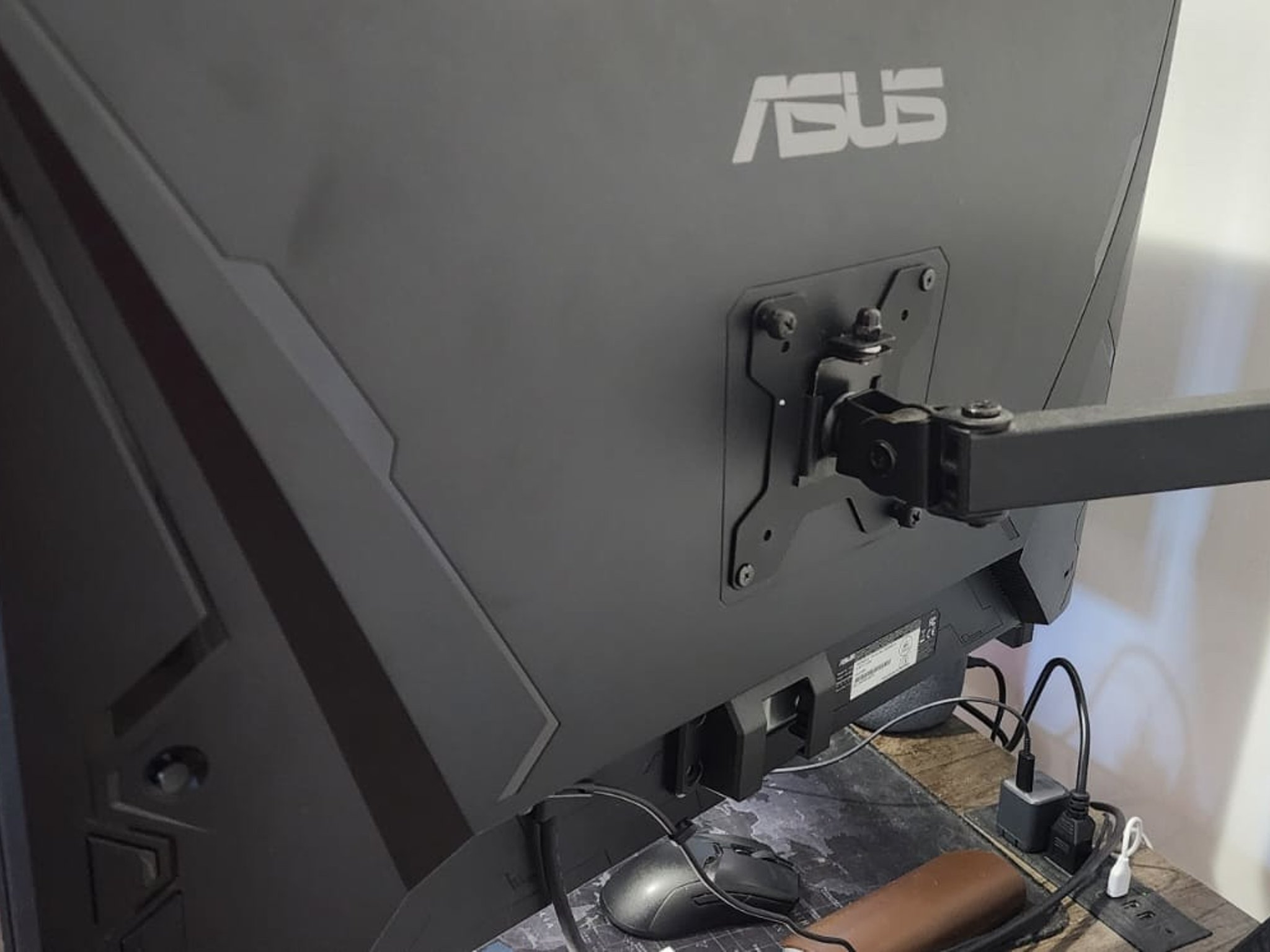 ASUS VG27AQ1A QHD 165Hz IPS Gaming Monitor