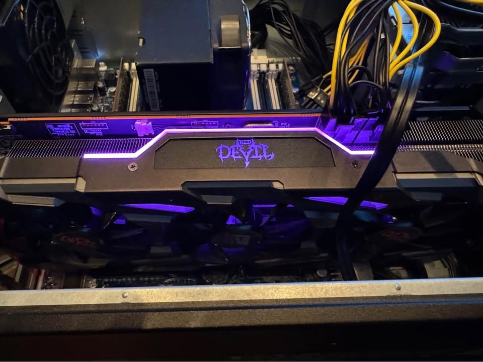 1080p Gaming PC! RX 5700XT 8gb, Intel 6 core, 32GB RAM, WINDOWS 11, 1TB hdd, 240gb ssd