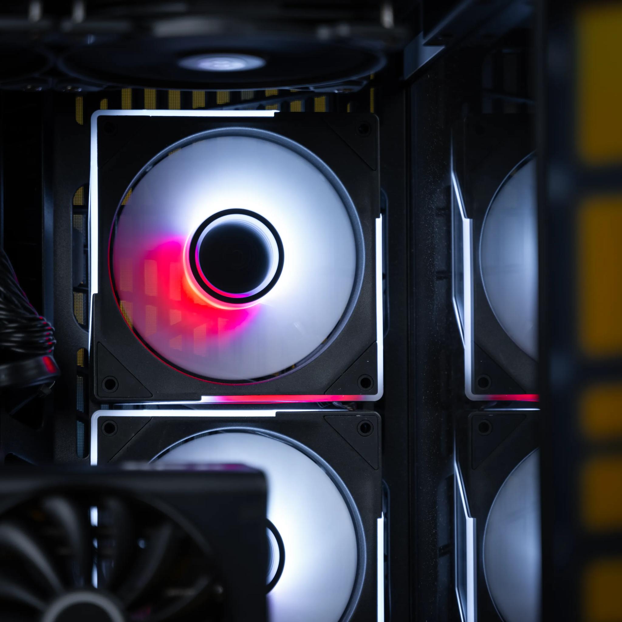 “Corpographa” RX 7700 XT Ryzen 7 32GB Windows 11 Pro 2TB Gaming PC Powerstation