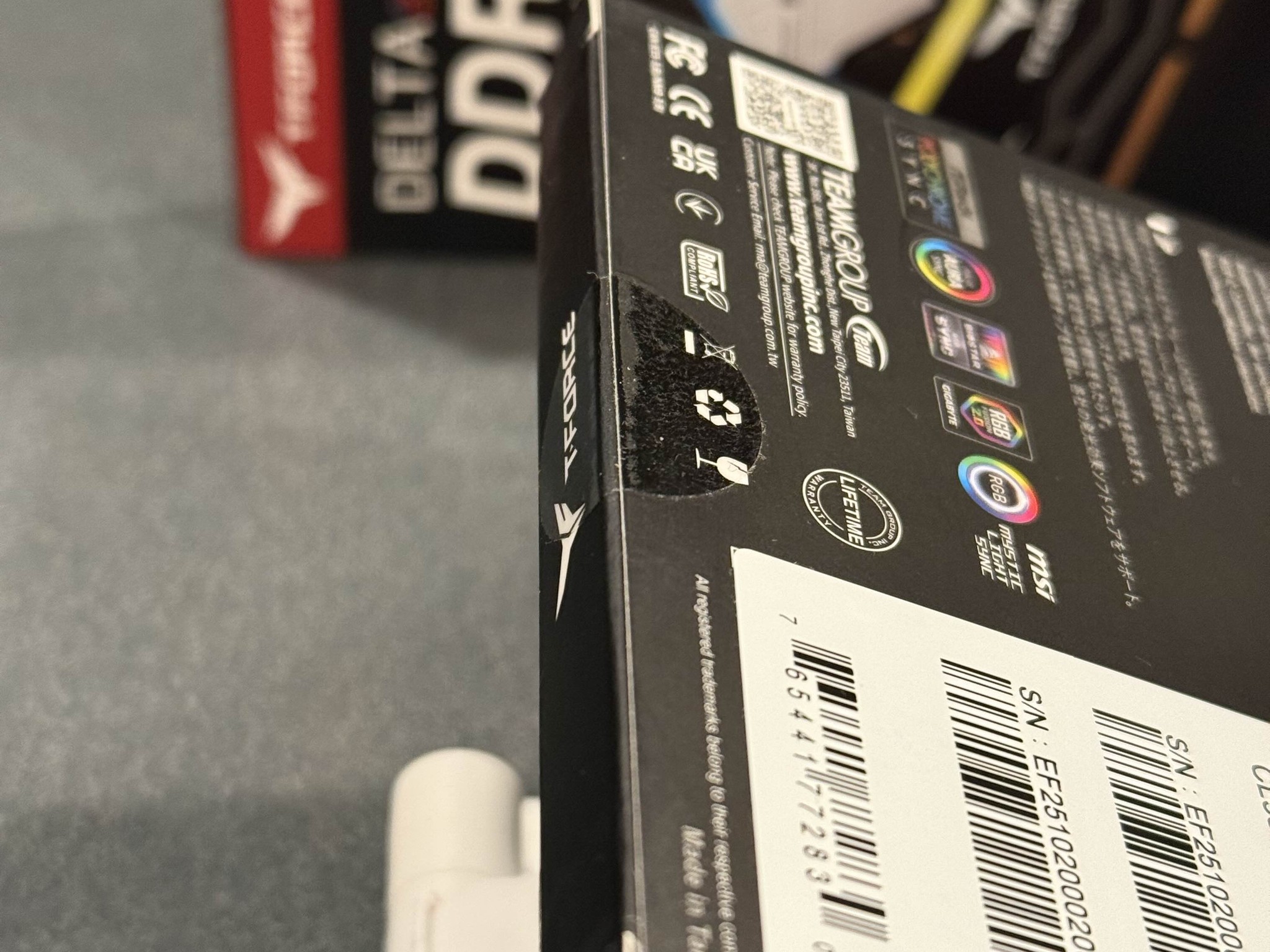 SEALED WHITE DDR5 6000 16GB T-FORCE DELTA - NEW