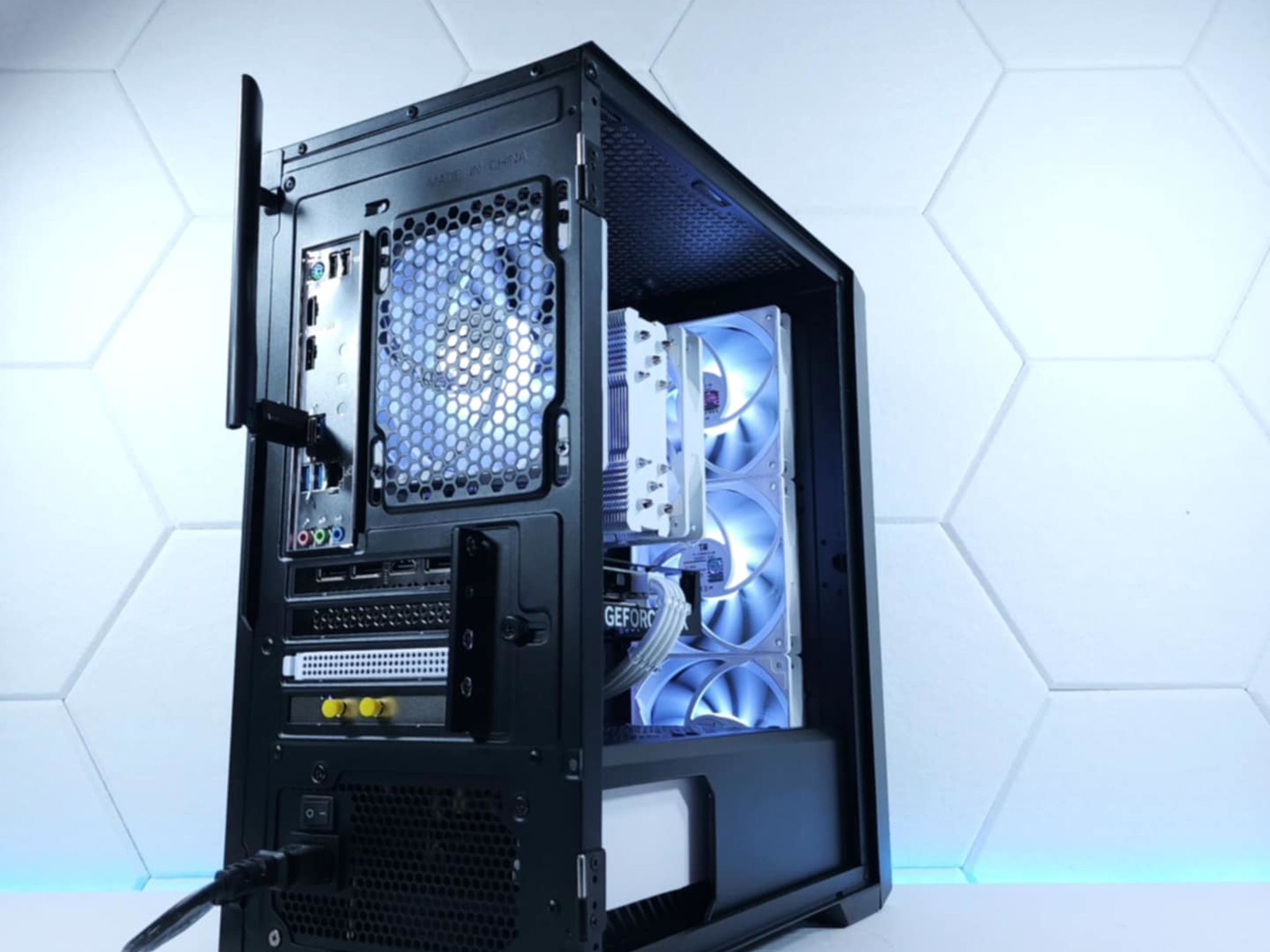 🤍RTX 4060●Core i5 12500T●1TB NVMe●16GB 3200MHz DDR4●1080p Gaming Computer