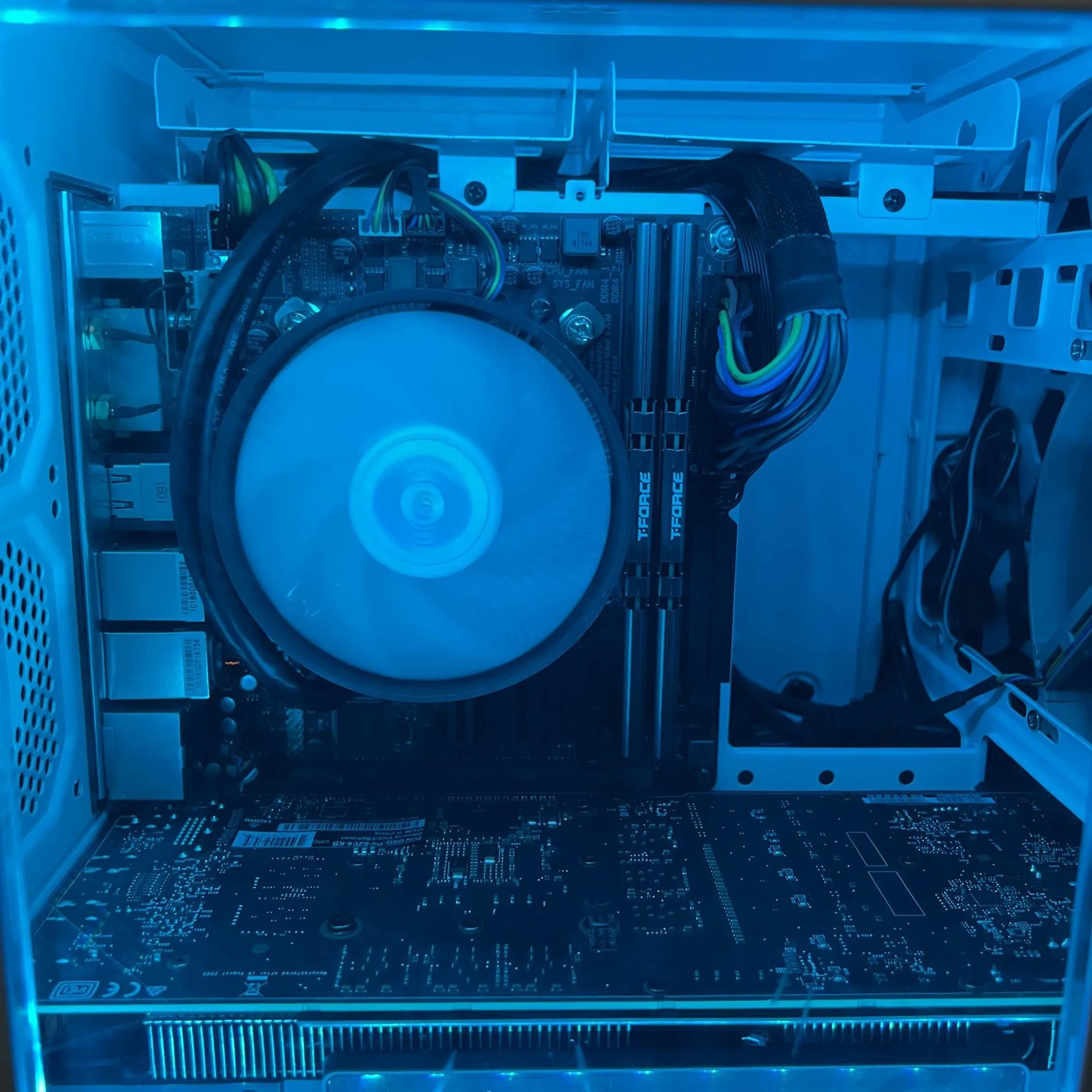 ▫️White Etherion ▫️GTX 1060 || 32GB || I5 6500