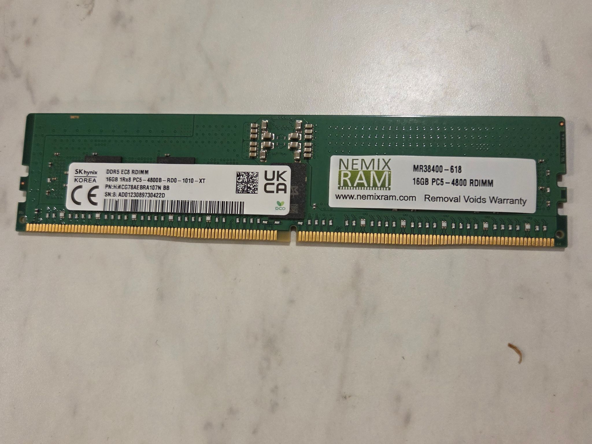 SK Hynix DDR5-4800 UDIMMs (HMCG78AEBRA107N, 32GB (2x16GB))