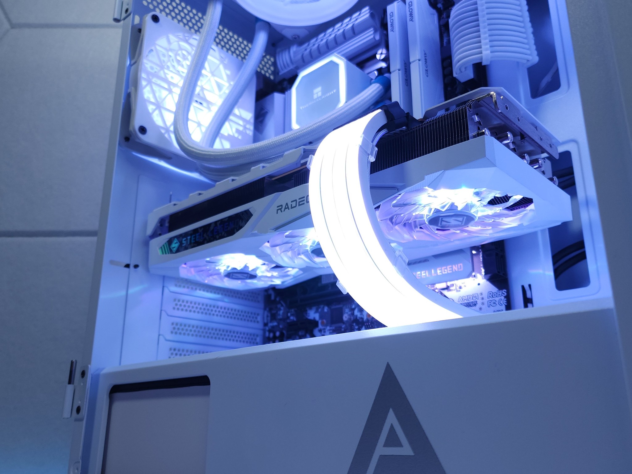 🤍🤍RX 7700XT | Core i5 12600K | 32GB 3200MHz | 1TB NVMe SSD Gen 4