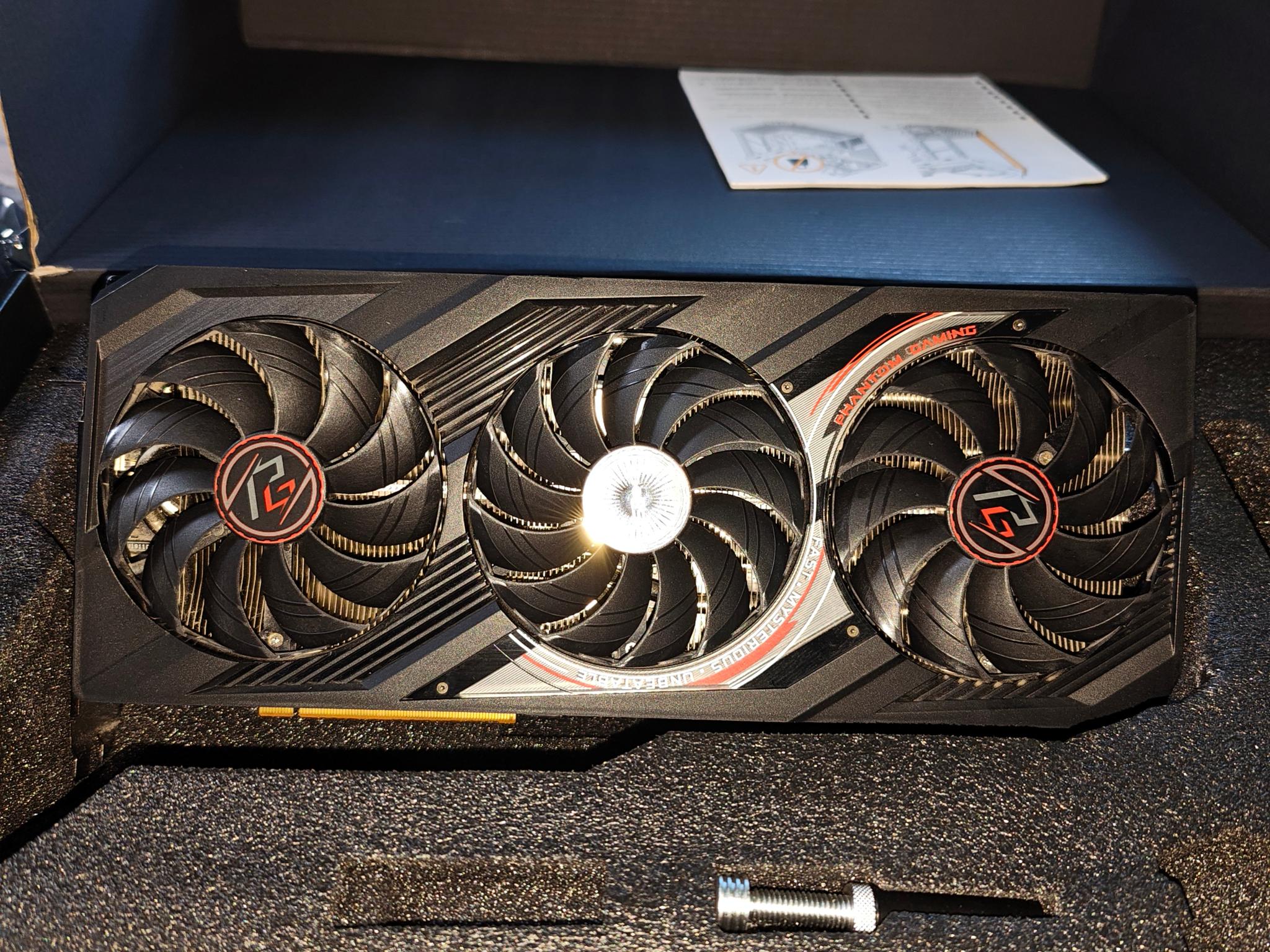 ASRock Phantom Gaming OC Radeon RX 7900 XTX - Image 1
