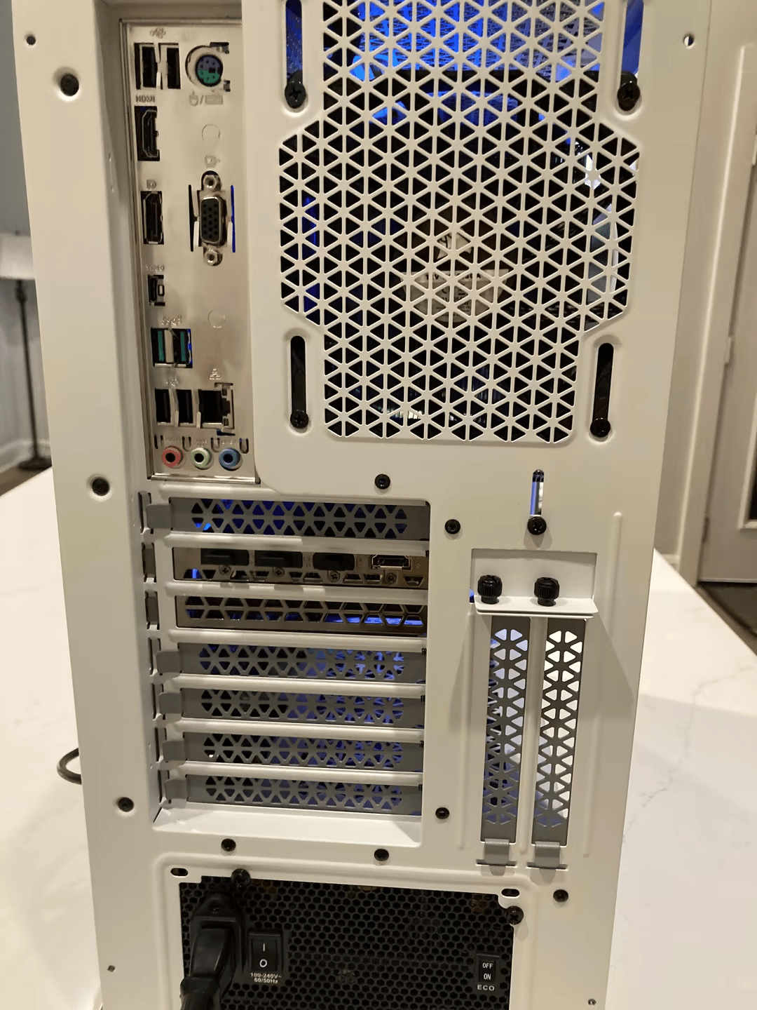 “The Warman” Rx 6600, I5-11400F Gaming and Streaming PC