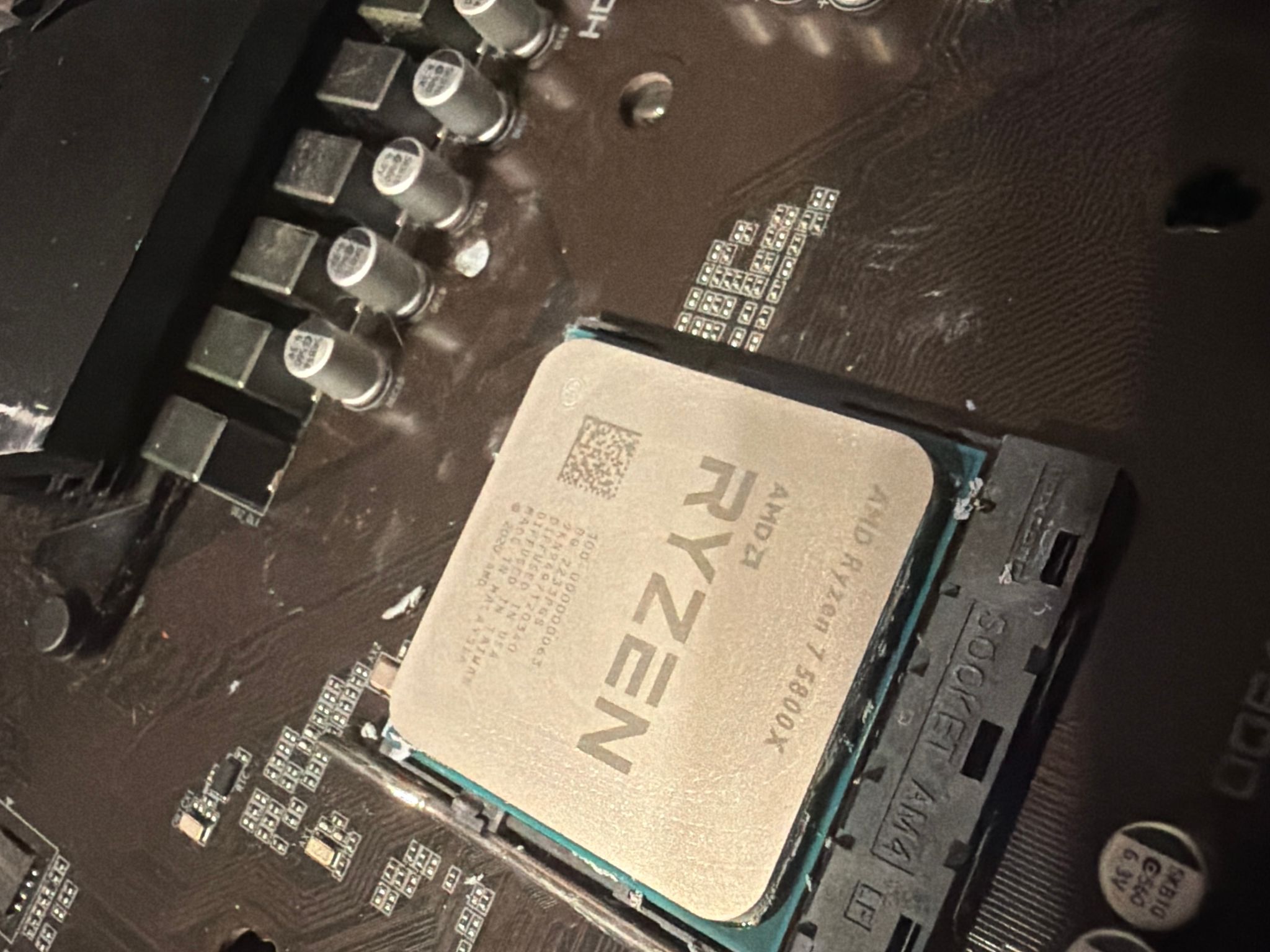AMD Ryzen 7 5800X