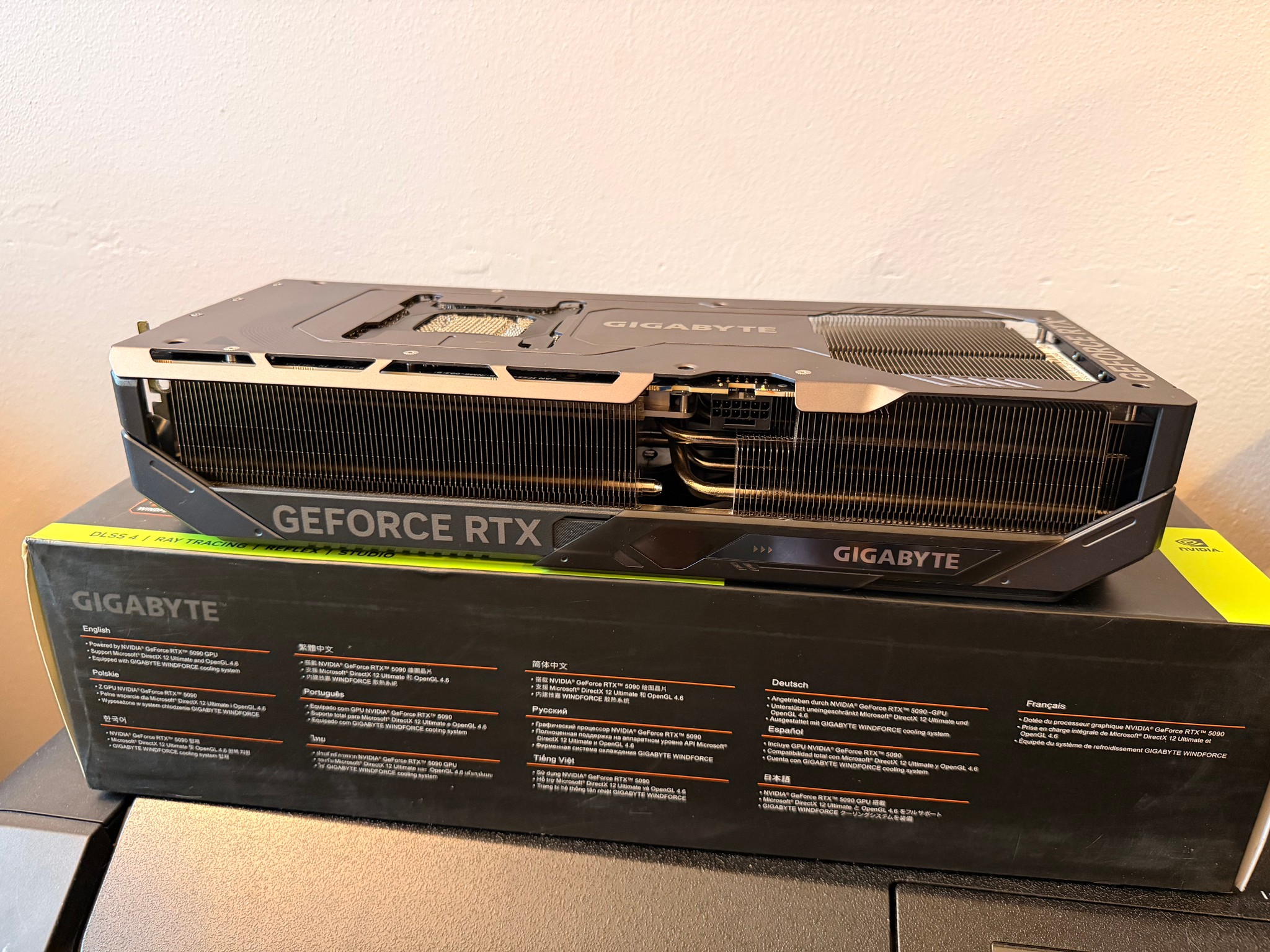 Barely Used GIGABYTE GeForce RTX 5090 GAMING OC 32GB