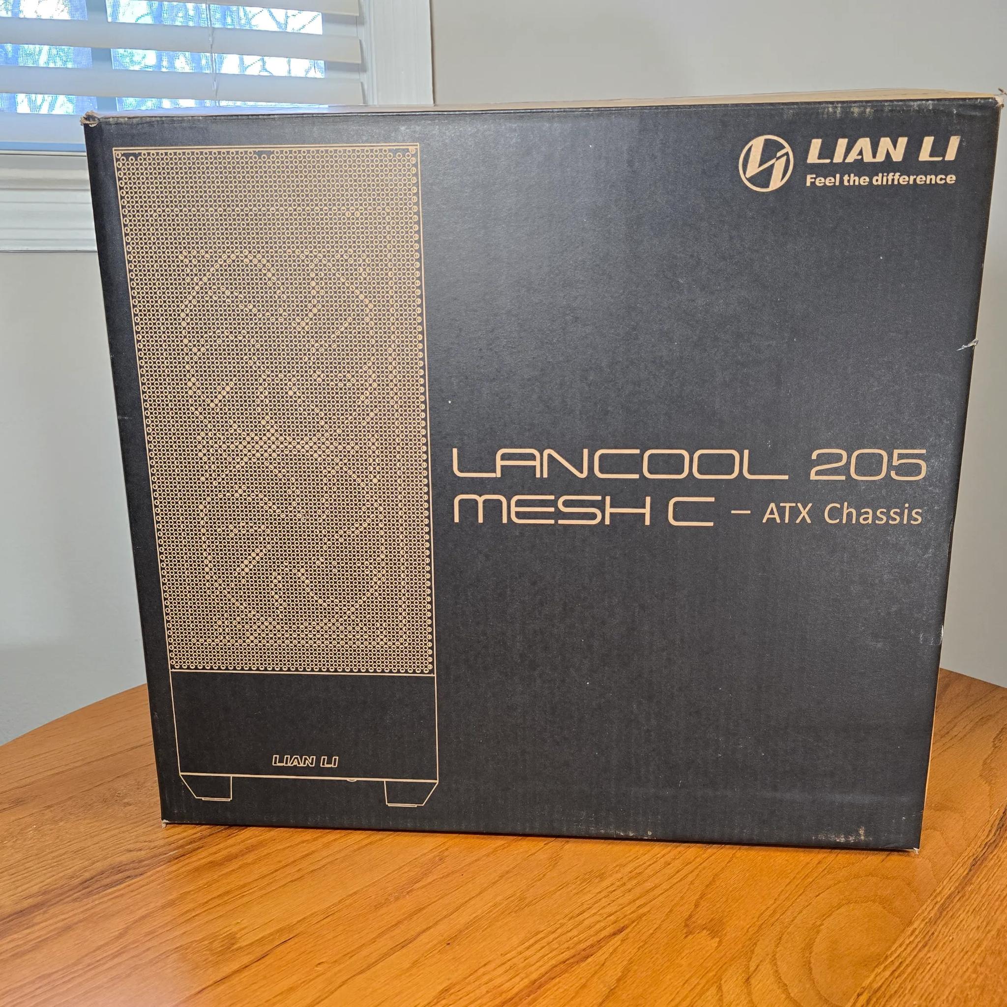 Lian Li LANCOOL 205 Mesh C ATX White Mid Tower Case *Includes 3 RGB Fans!!!*