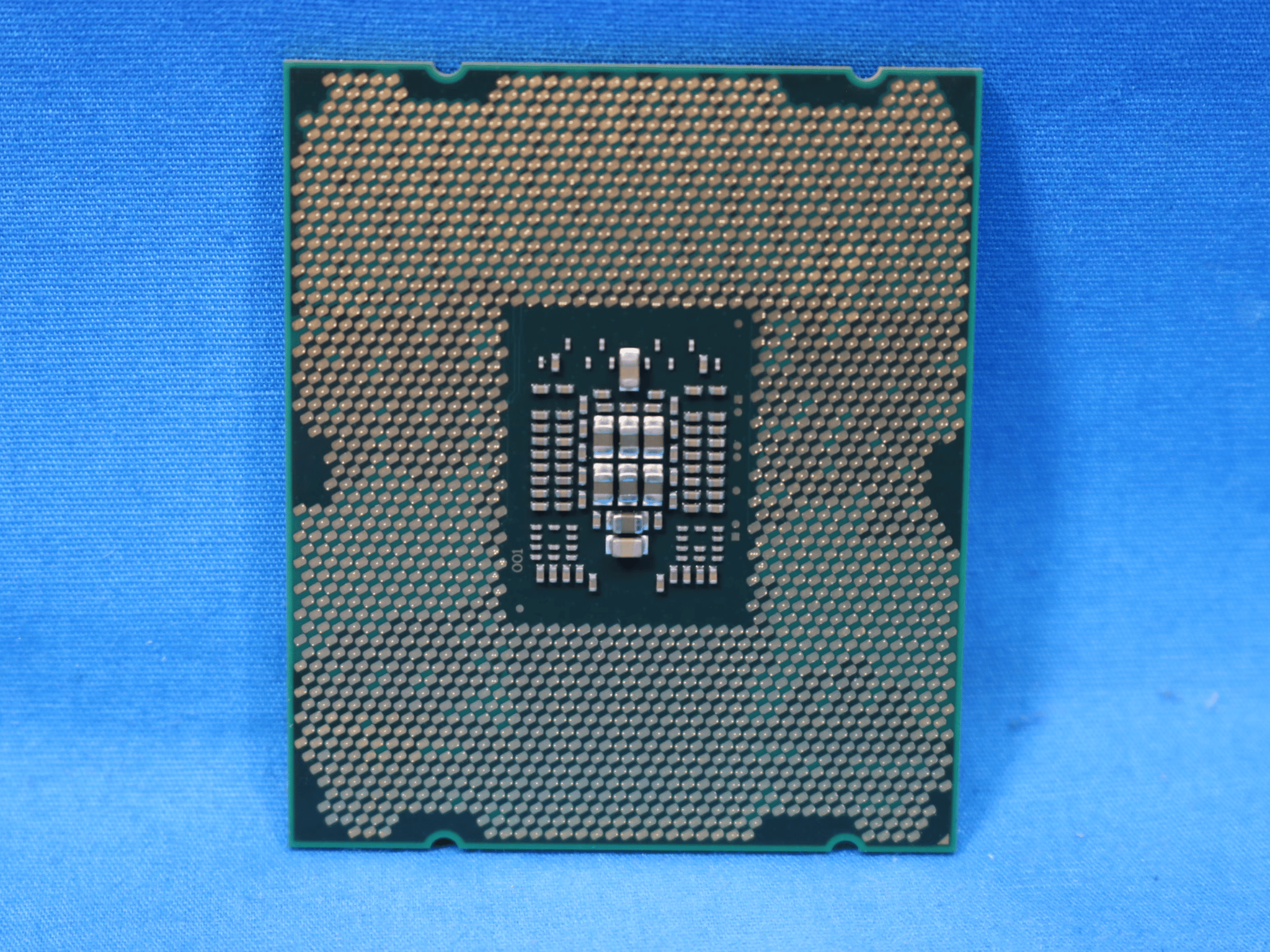 Intel Core i7-3820 3.60GHz Socket LGA2011 4-Core 8-Thread 10MB Desktop CPU SR0LD