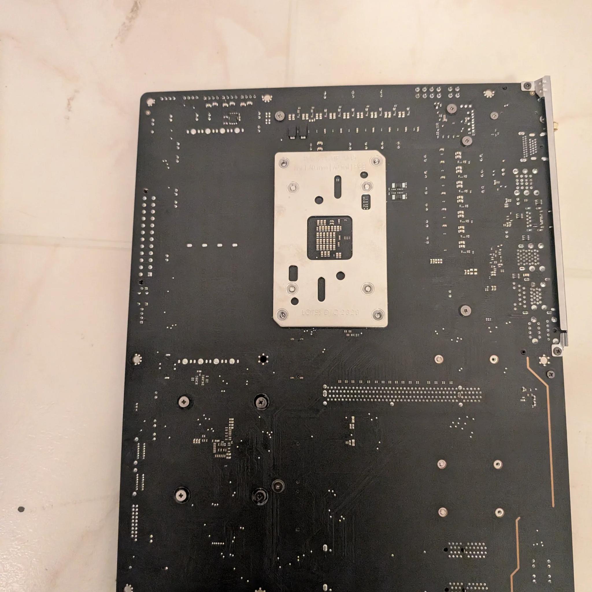GIGABYTE B650 AORUS ELITE AX ATX AM5 (DDR5, PCIe 5.0)