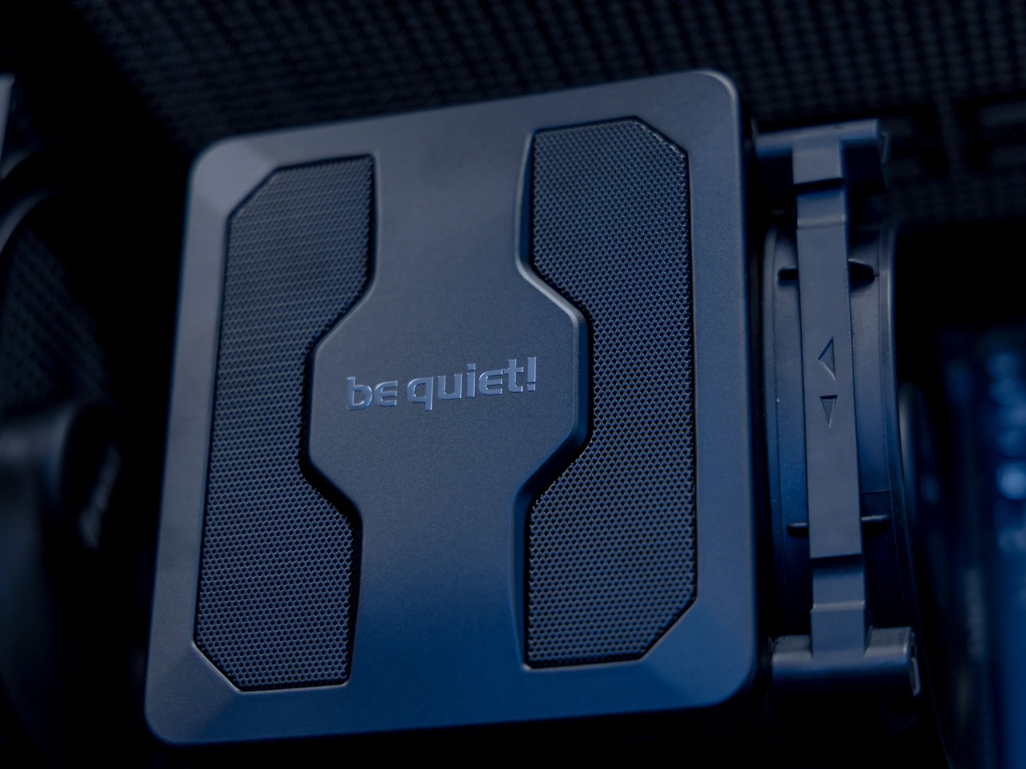 ☠️ Shadow Forge ☠️ RTX 5070Ti / AMD R7 7800X3D / 2TB NVME / 32GB DDR5 RAM / Air Cooler / W11 Pro