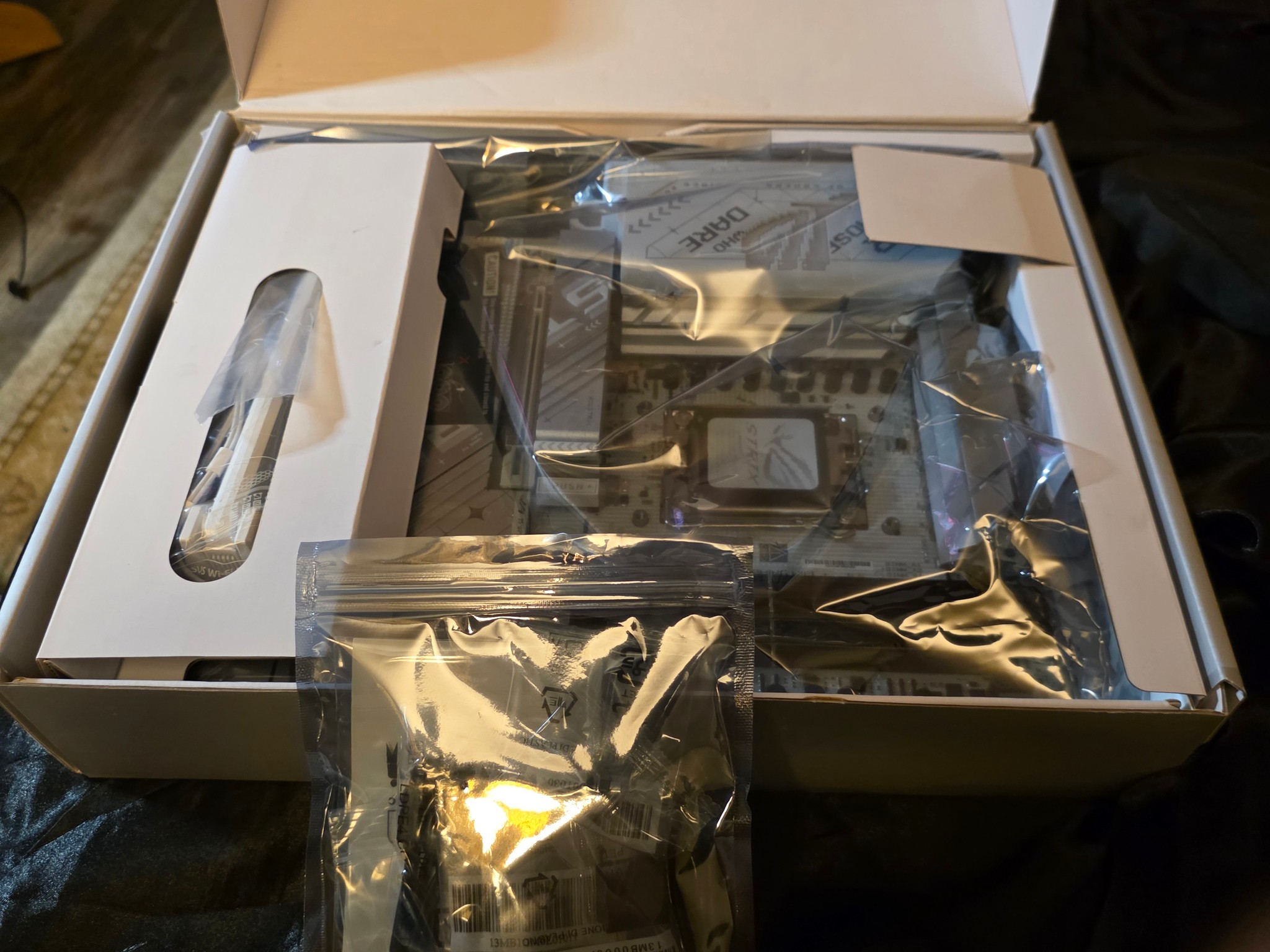 ASUS ROG STRIX X870 A GAMING WIFI AMD AM5 DDR5 PCIE 5.0