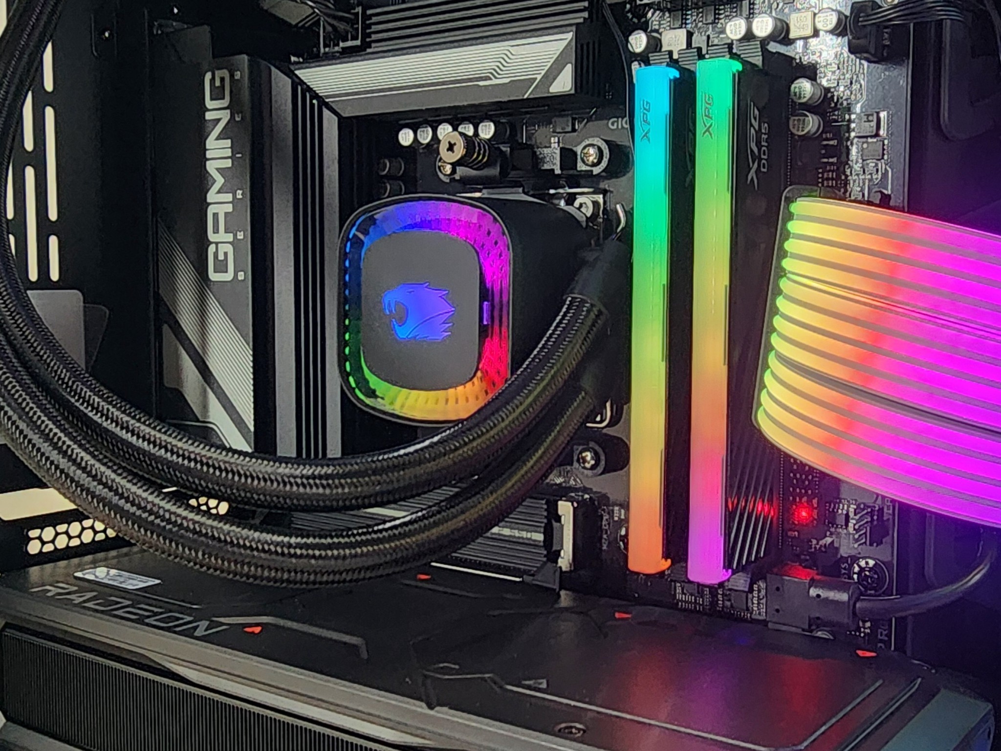 Gaming PC Ryzen 7 9700X 32GB RAM 1TB SSD RX 7900 XT 20GB Windows 11 Computer