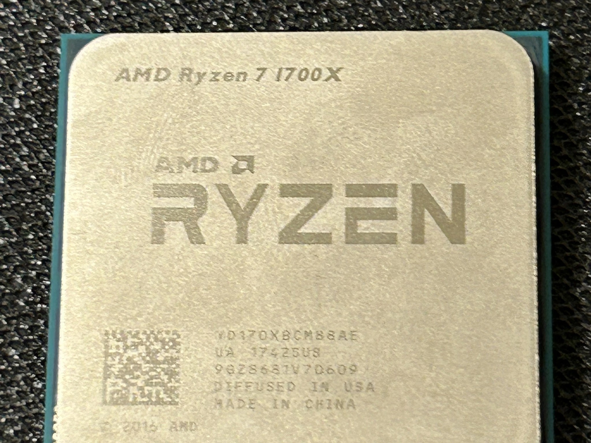AMD Ryzen 7 1700X