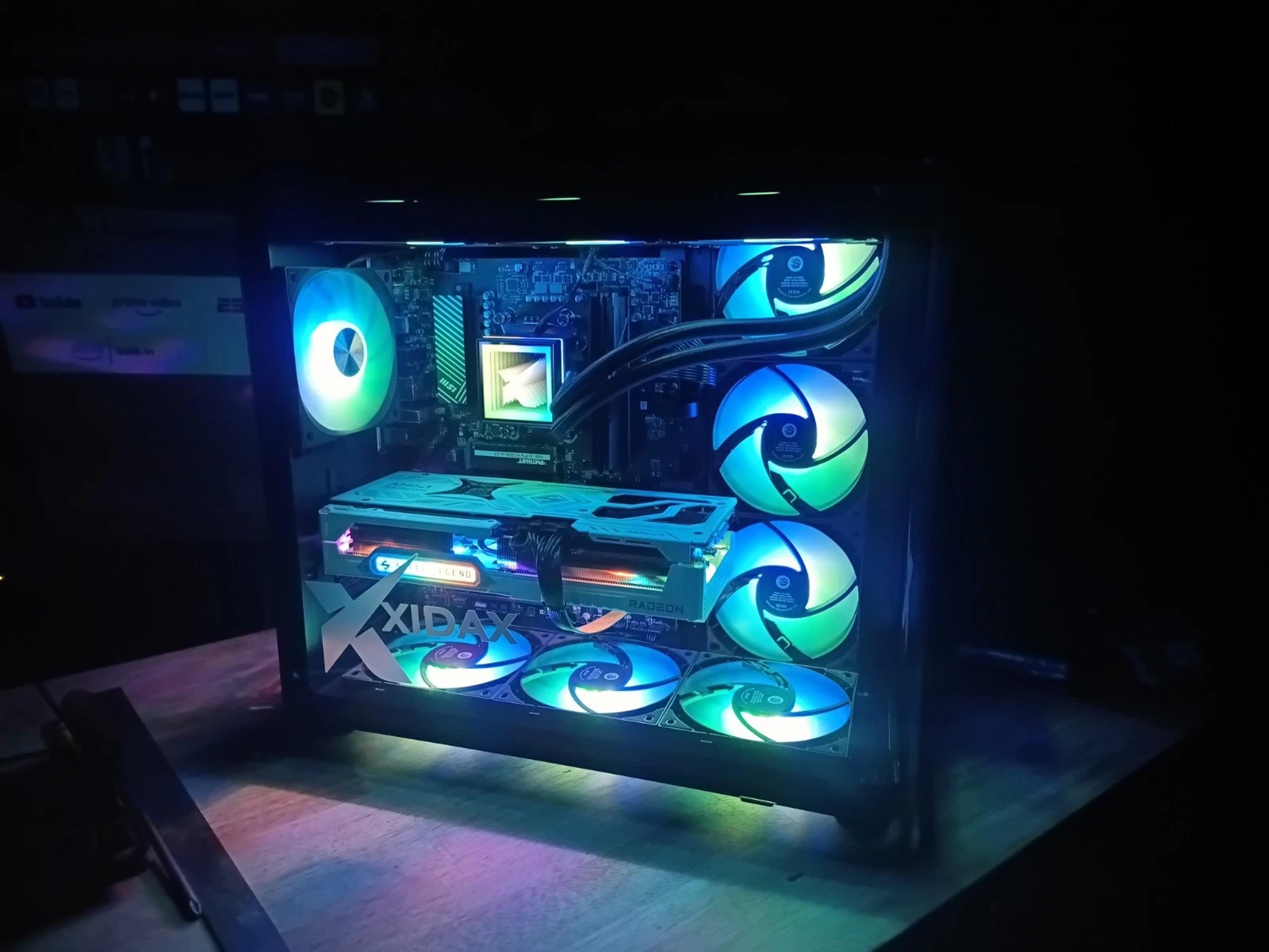 Xidax Gaming PC 9070 XT 9800 X3D 32GB 5600 DDR5 2TB NVME SSD