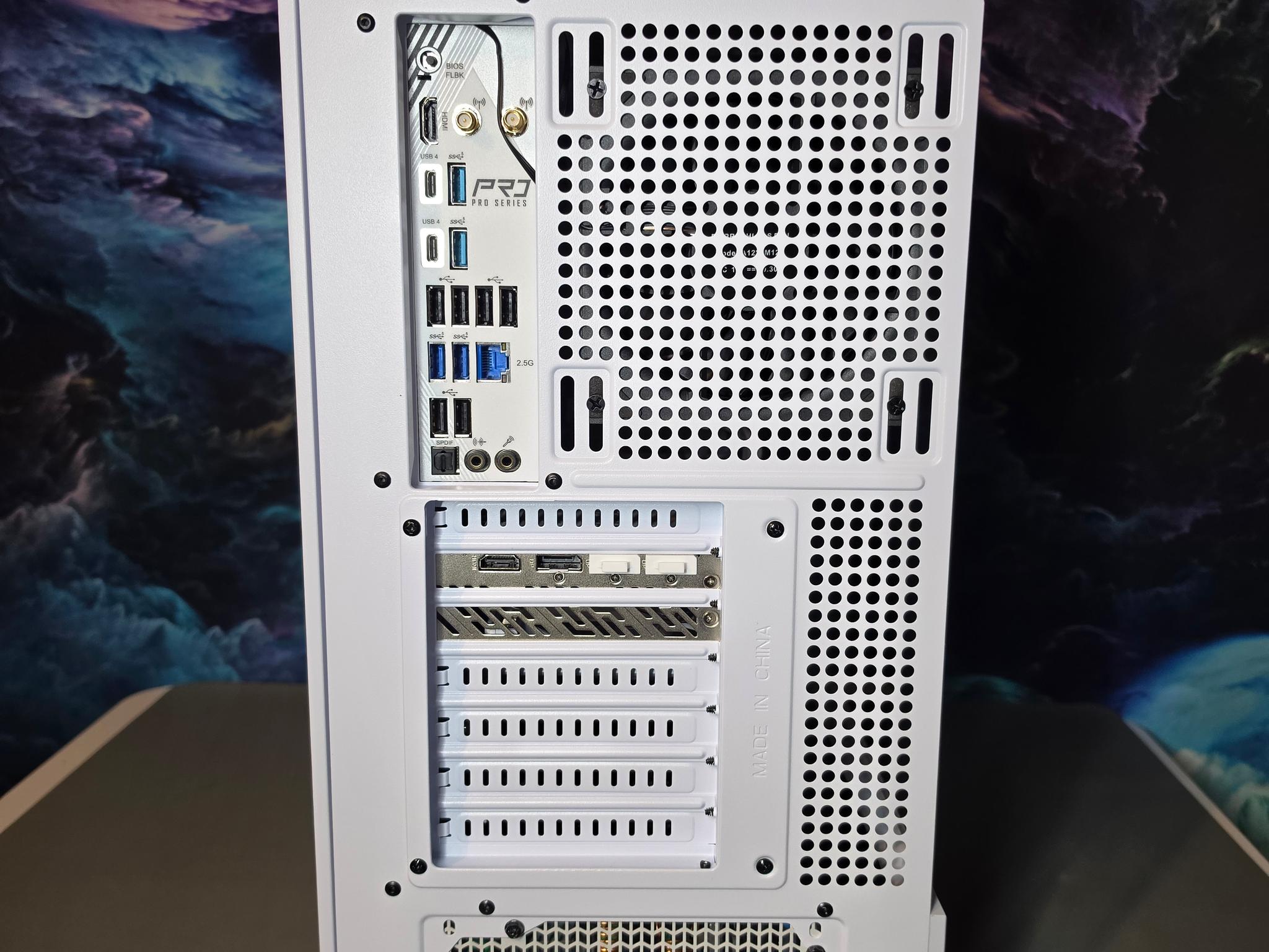 Asrock RX 9070 XT 16gb + Ryzen 9800x3d PC Build #81
