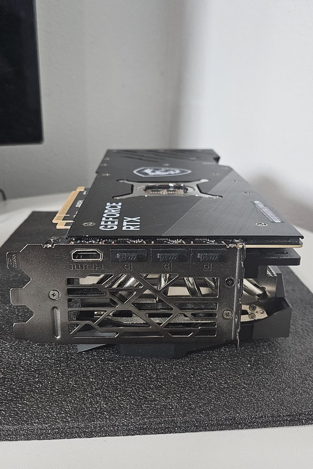 RTX 4090 Gaming X Trio