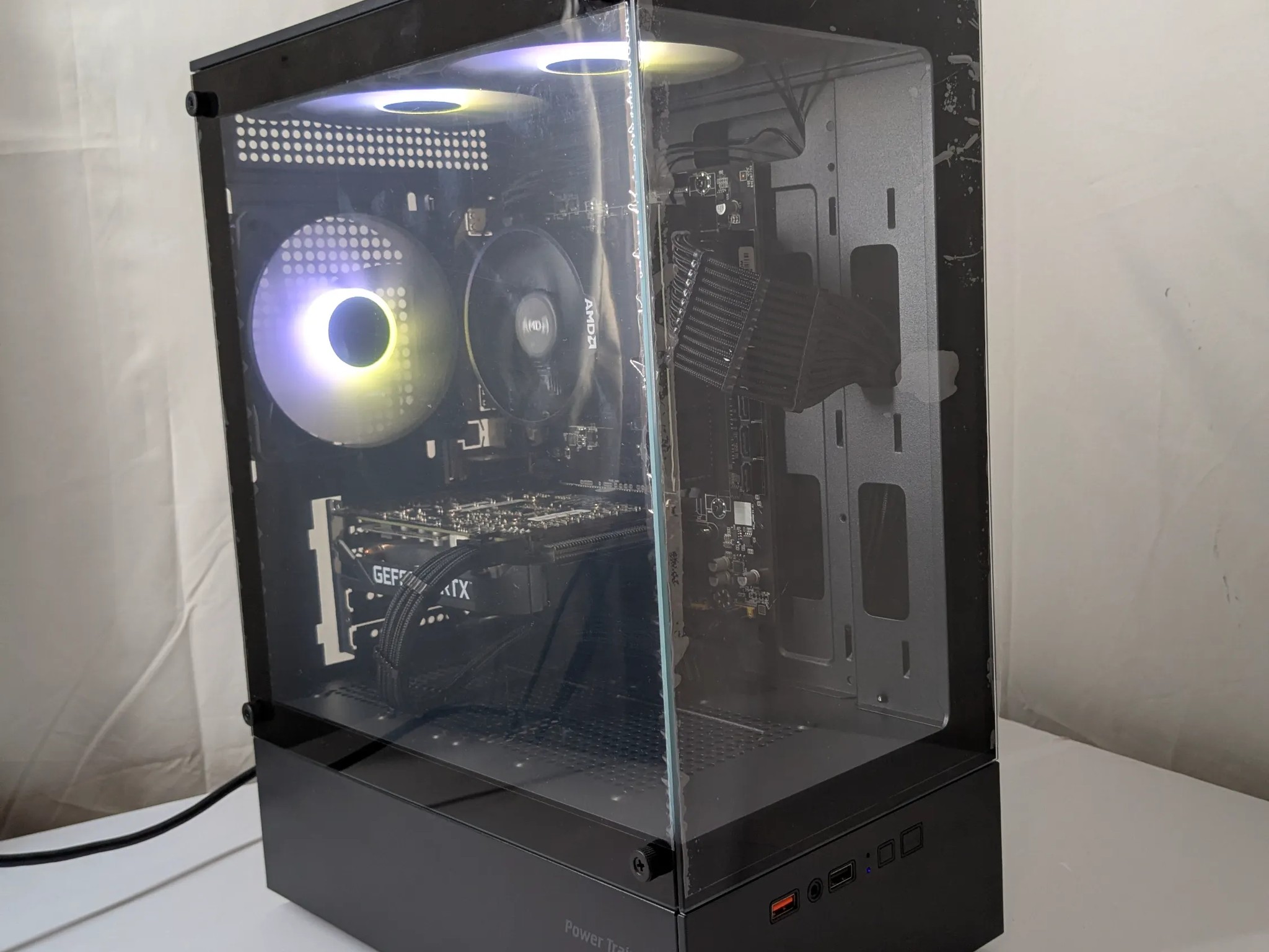 All Black Gaming PC – Ryzen 5 + RTX 2060 – 16GB RAM – 500GB NVMe