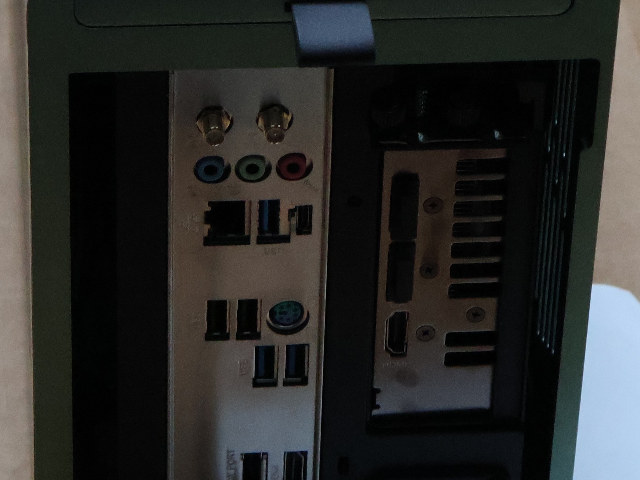 Steam OS powered 9060XT 16GB Mini ITX build, Fractal Design Terra and R5 5600G, 16GB RAM, 2TB SSD