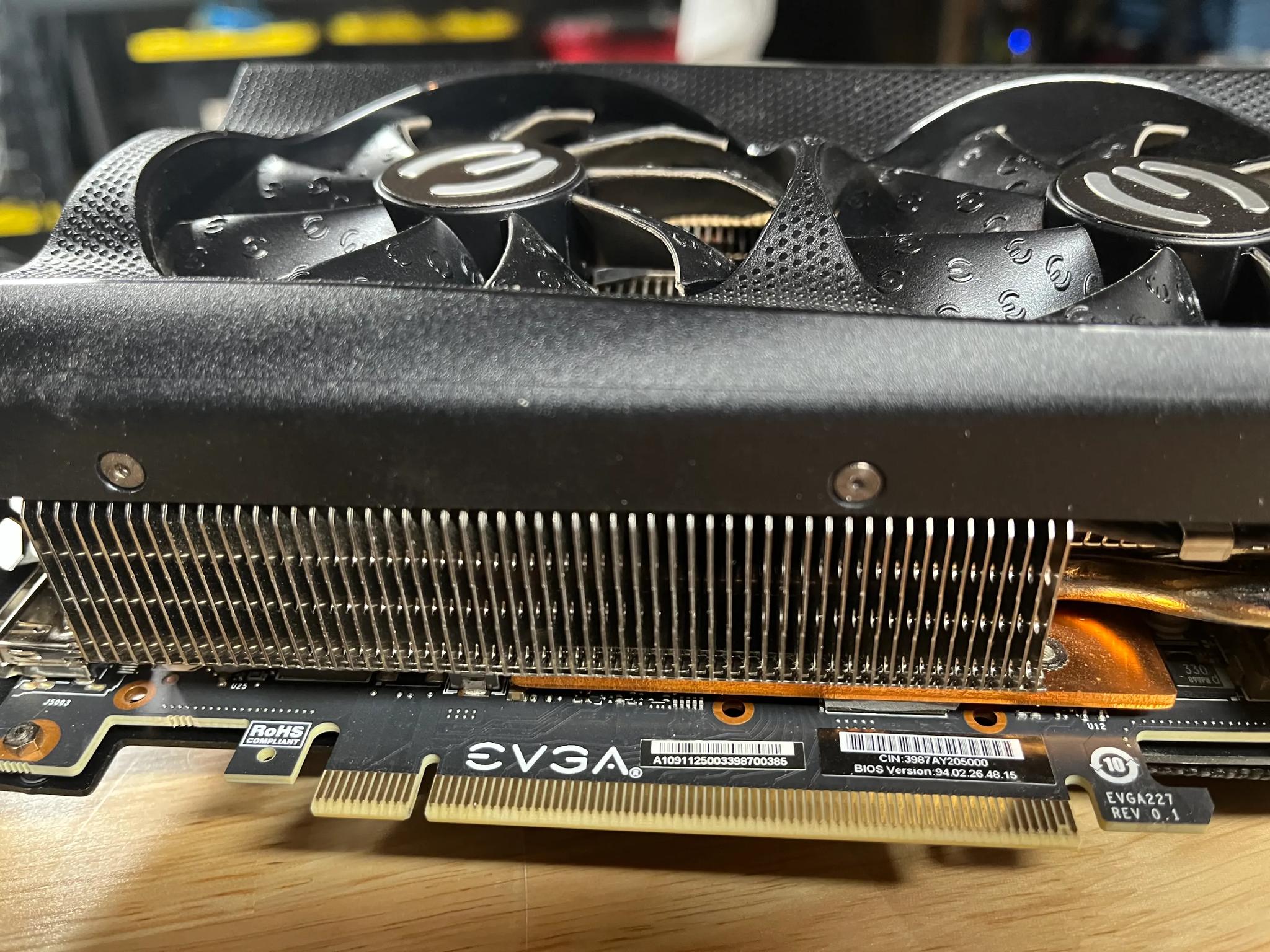 EVGA 3090 FTW with anti-sag bracket and right-angled PCIe power adaptors
