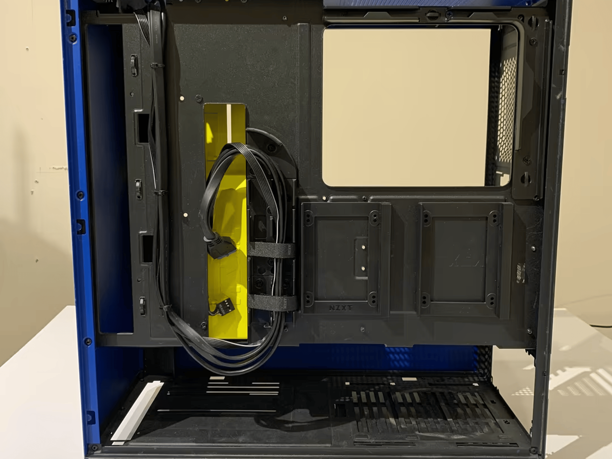 NZXT H500 Vault Boy PC case + motherboard (for parts)