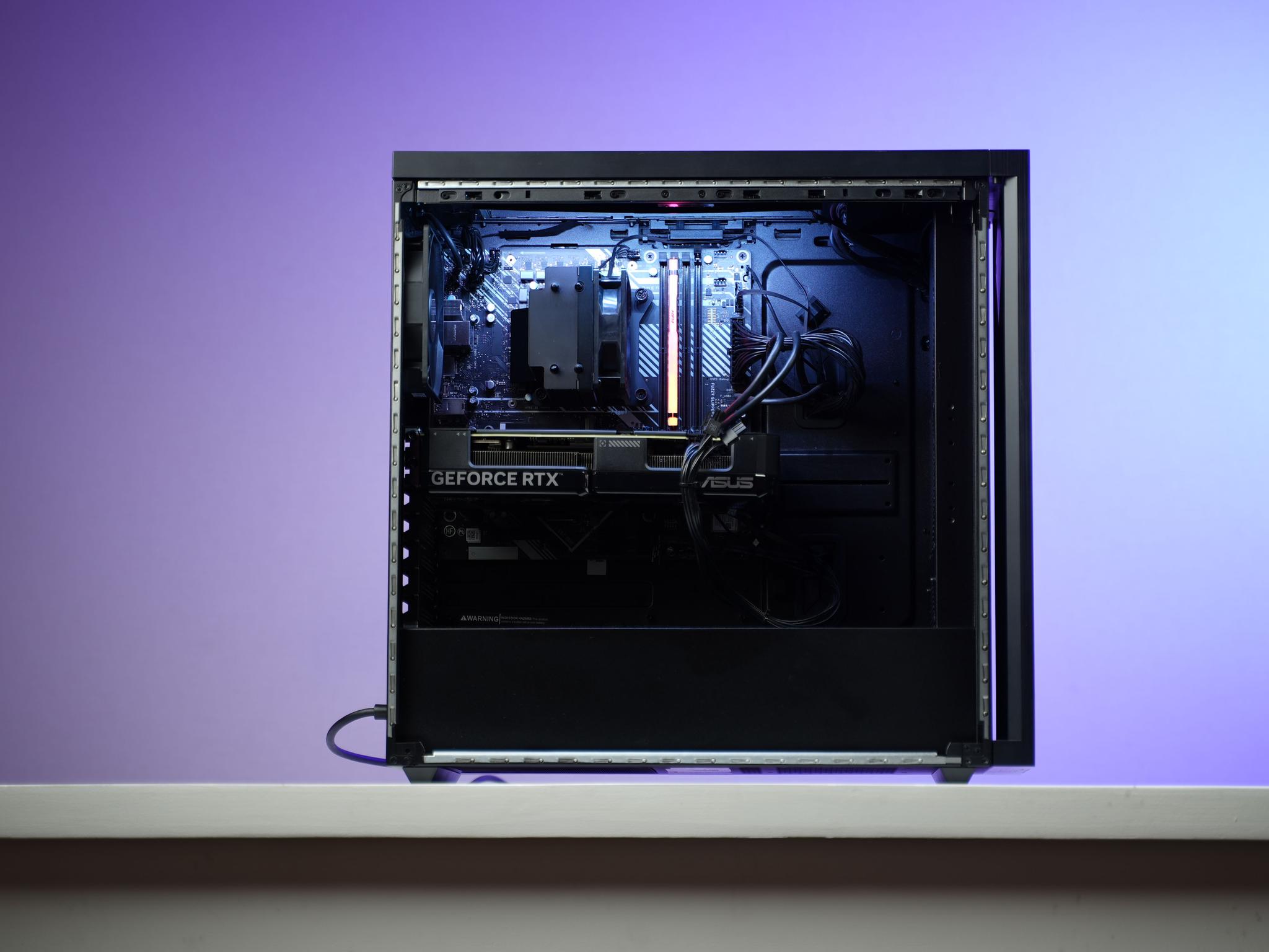 “OMENFORM 4” RTX 4070 Ryzen 5 7600 8GB 1.5TB Windows 11 Workstation Gaming PC Powerhouse