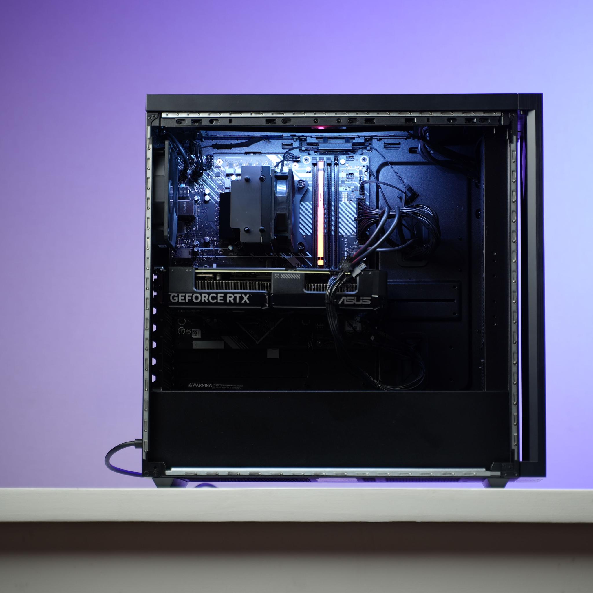 “OMENFORM 4” RTX 4070 Ryzen 5 7600 8GB 1.5TB Windows 11 Workstation Gaming PC Powerhouse