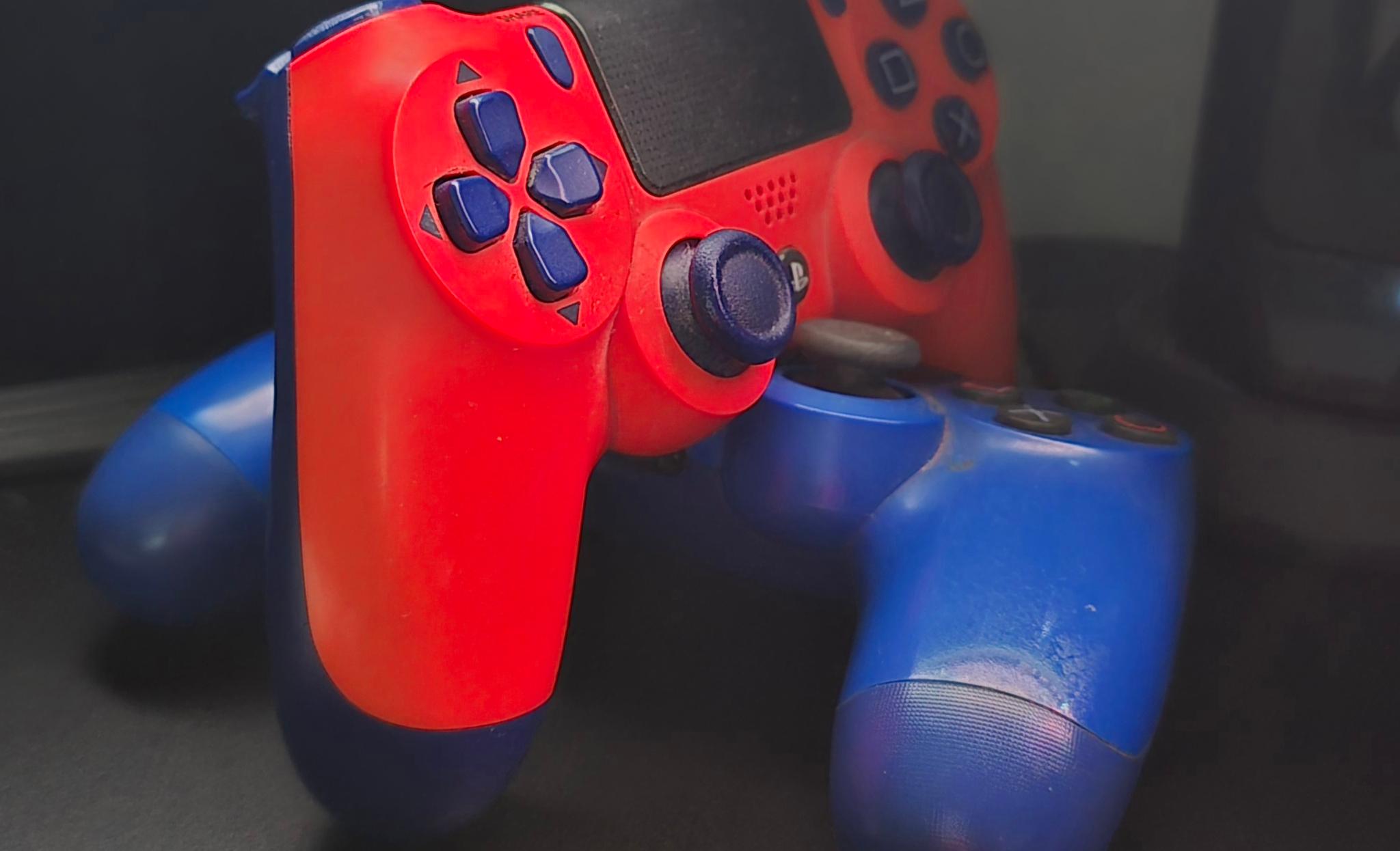 PS4 Bluetooth Controllers set of 2