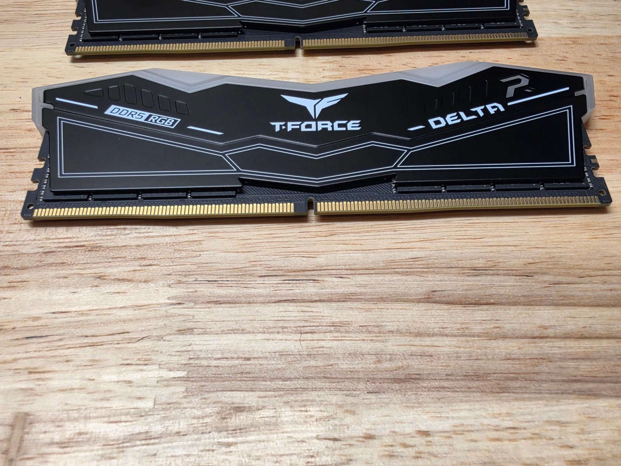 T-FORCE DELTA RGB DDR5 64GB (2 × 32GB) 6000MHz CL38 RAM