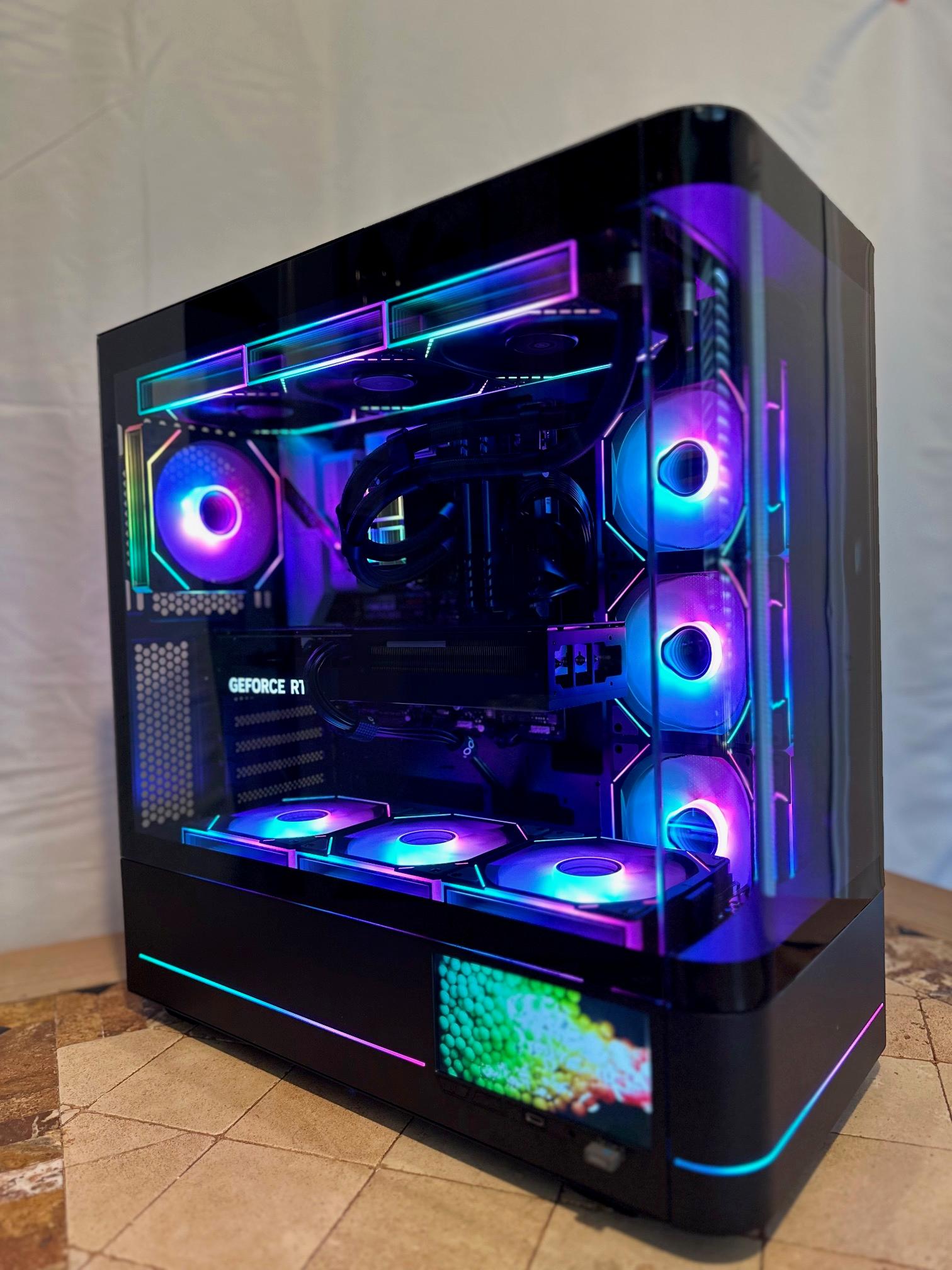 I9-12900K & RTX 5070 12GB / Mid Tower Gaming PC - 5.5" Integrated LCD