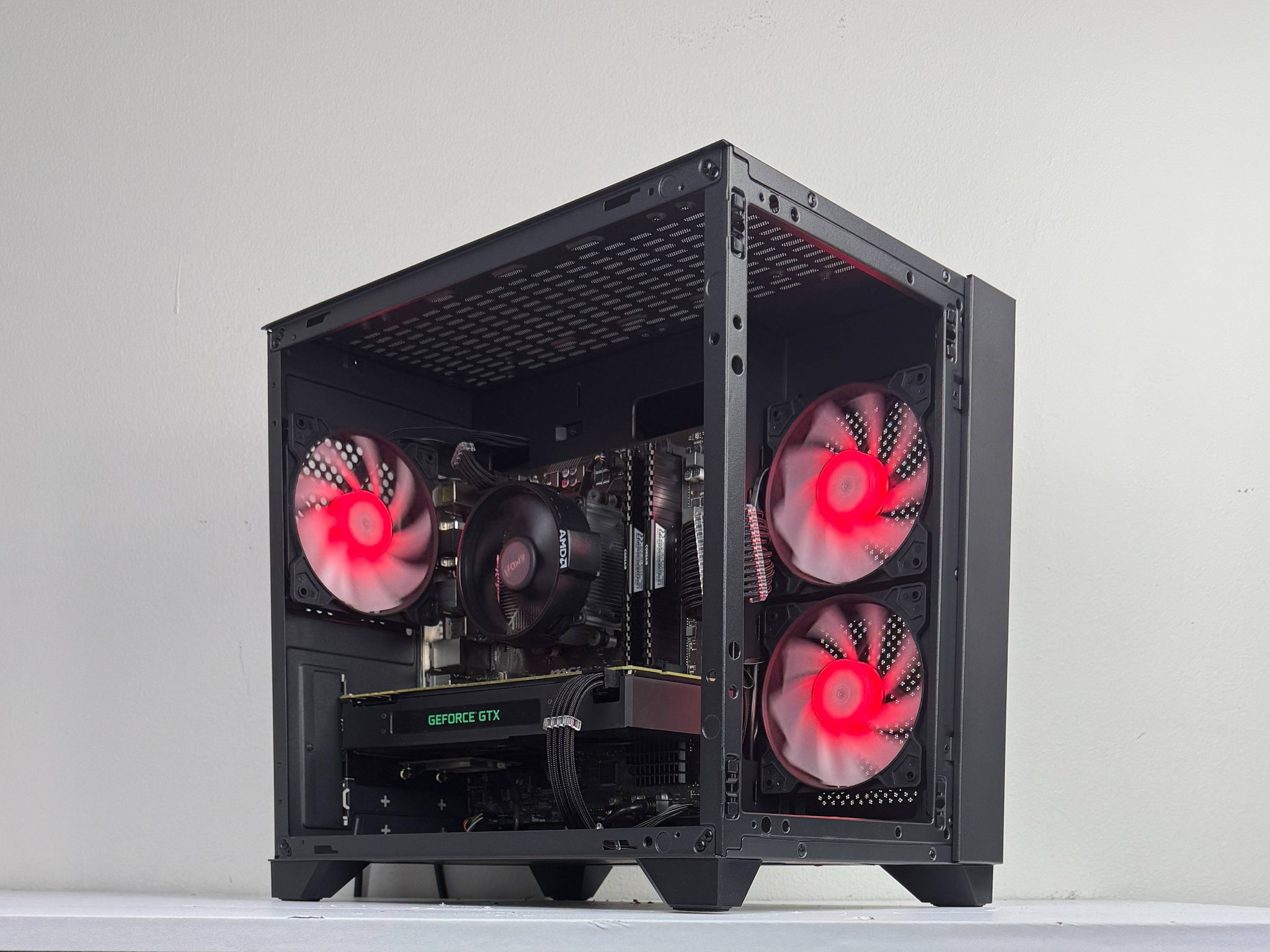 🐍Viper🐍 | 1080p Gaming PC | Ryzen 7 2700x | PNY GTX 1070 | 16GB DDR4 3200MHz