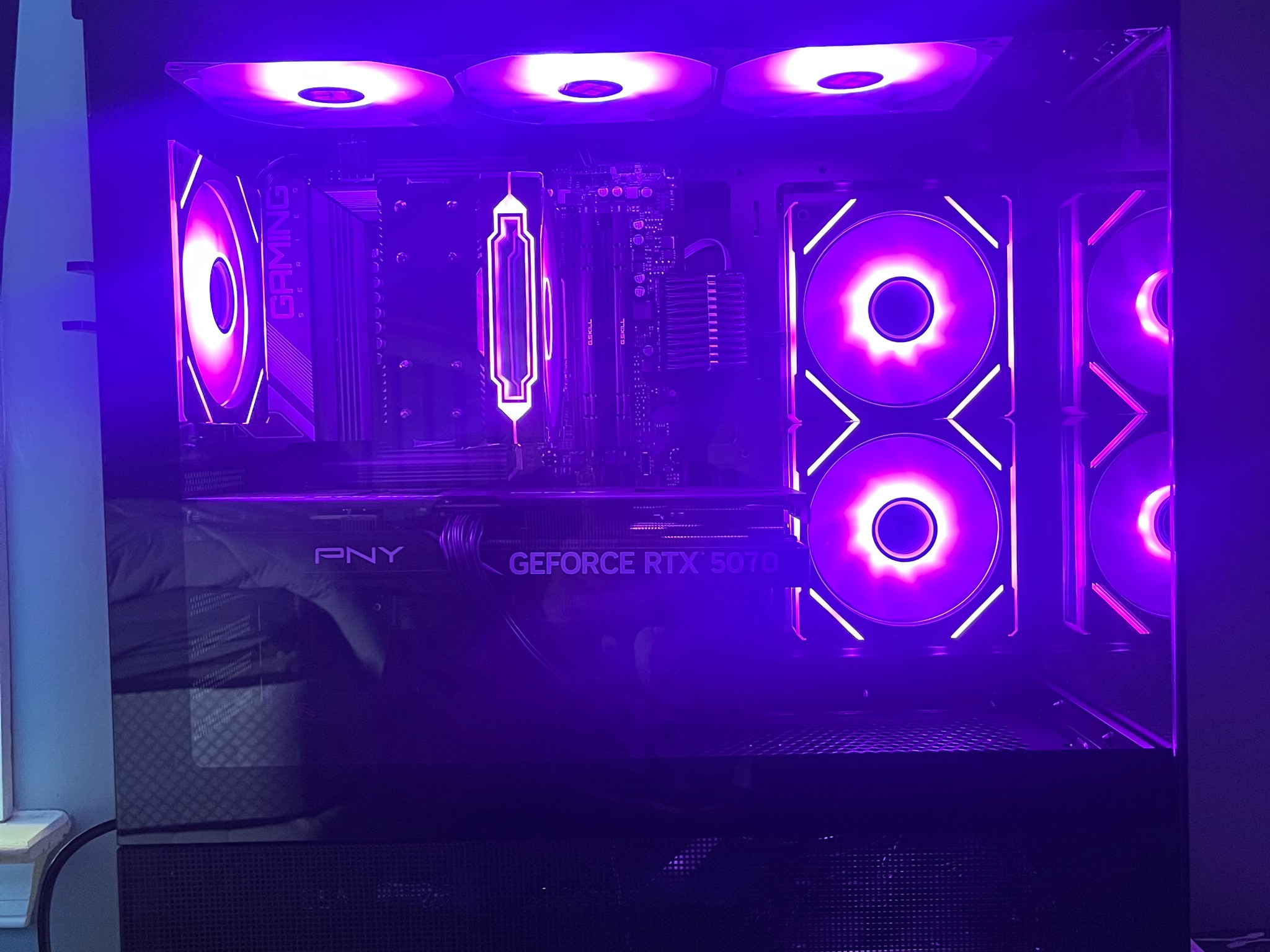 RTX 5070 | Ryzen 5 7600X | 32GB 6000MHz DDR5 | 1TB NVME | Black Gaming PC