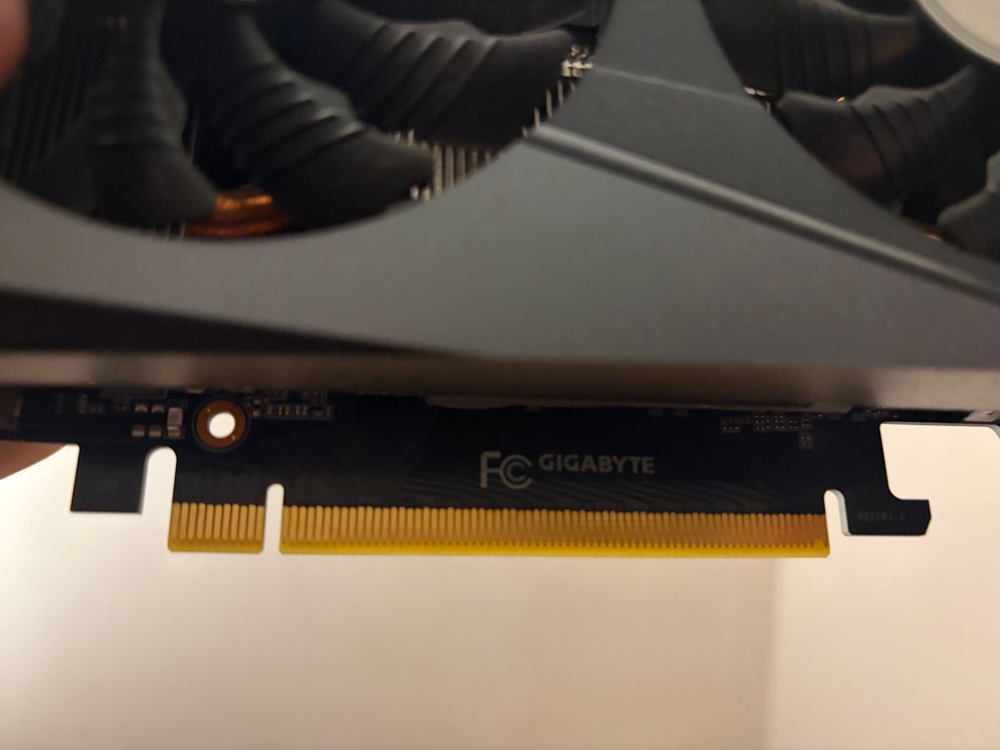 GIGABYTE - NVIDIA GeForce RTX 3060 12GB GDDR6 PCI Express 4.0 Graphics Card - Black
