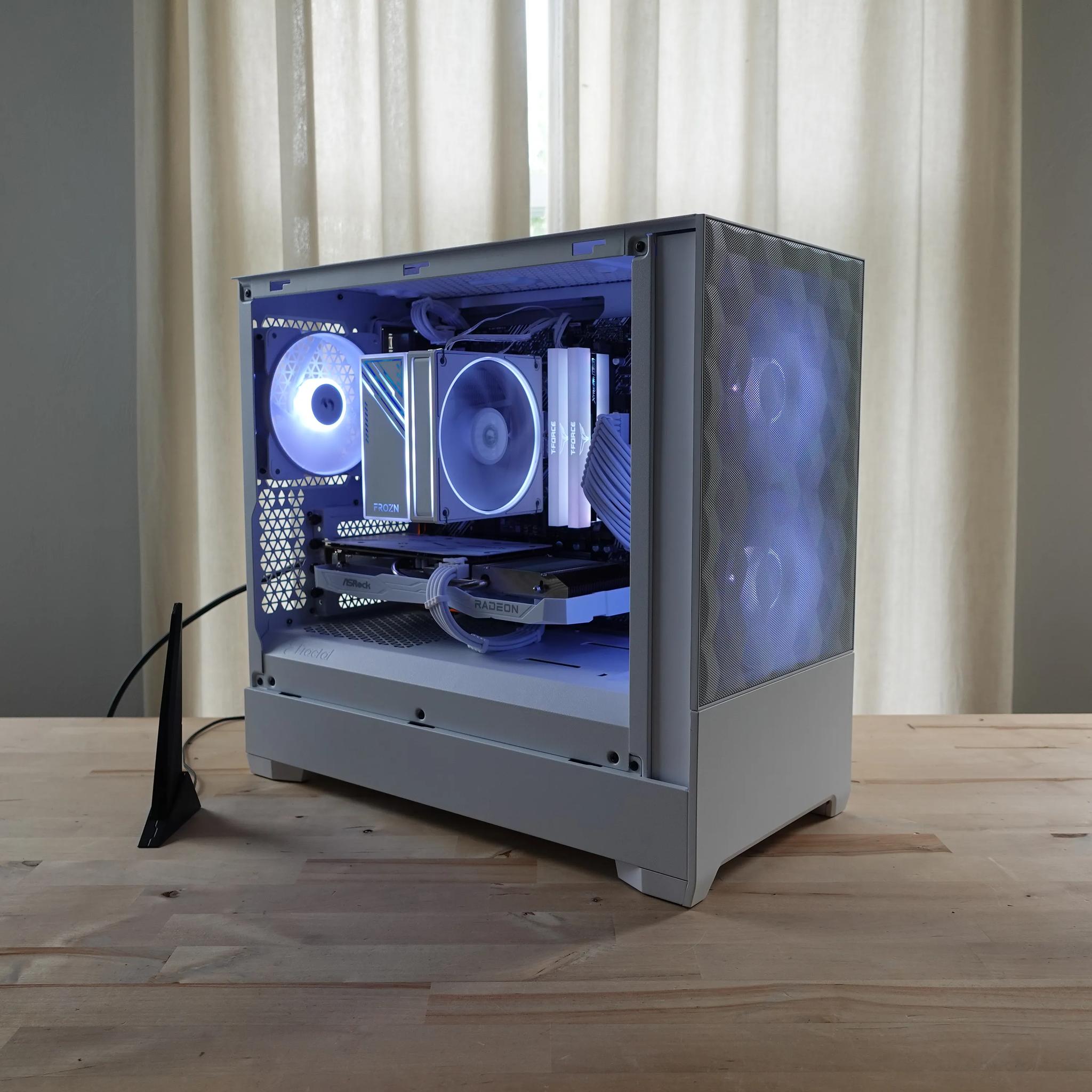 Entry-Level Midrange Gaming PC with AMD Ryzen 5 5600 Radeon RX 6600 1 TB NVMe Windows 11 Home