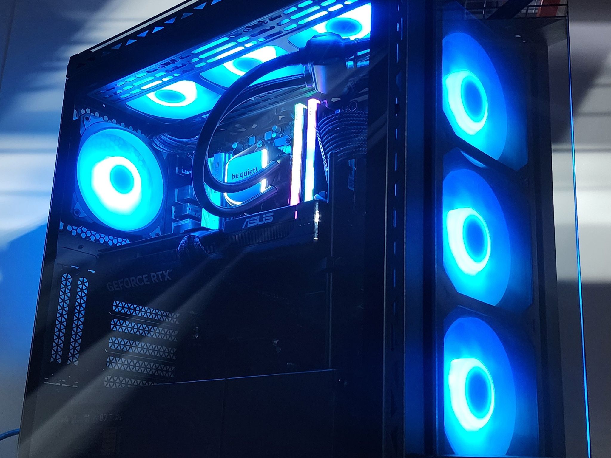 Gaming PC Ryzen 5 9600X 32GB RAM 1TB SSD RTX 5070 12GB Windows 11 Computer