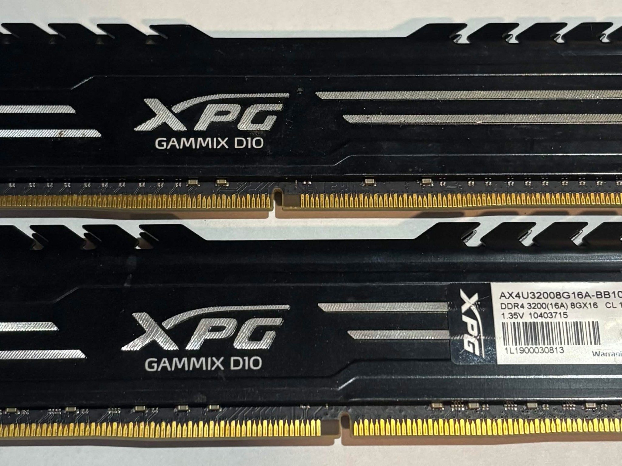 XPG Gammix D10 16GB (2x8GB) DDR4 3200MHz CL16 Gaming Memory Kit | Tested Working