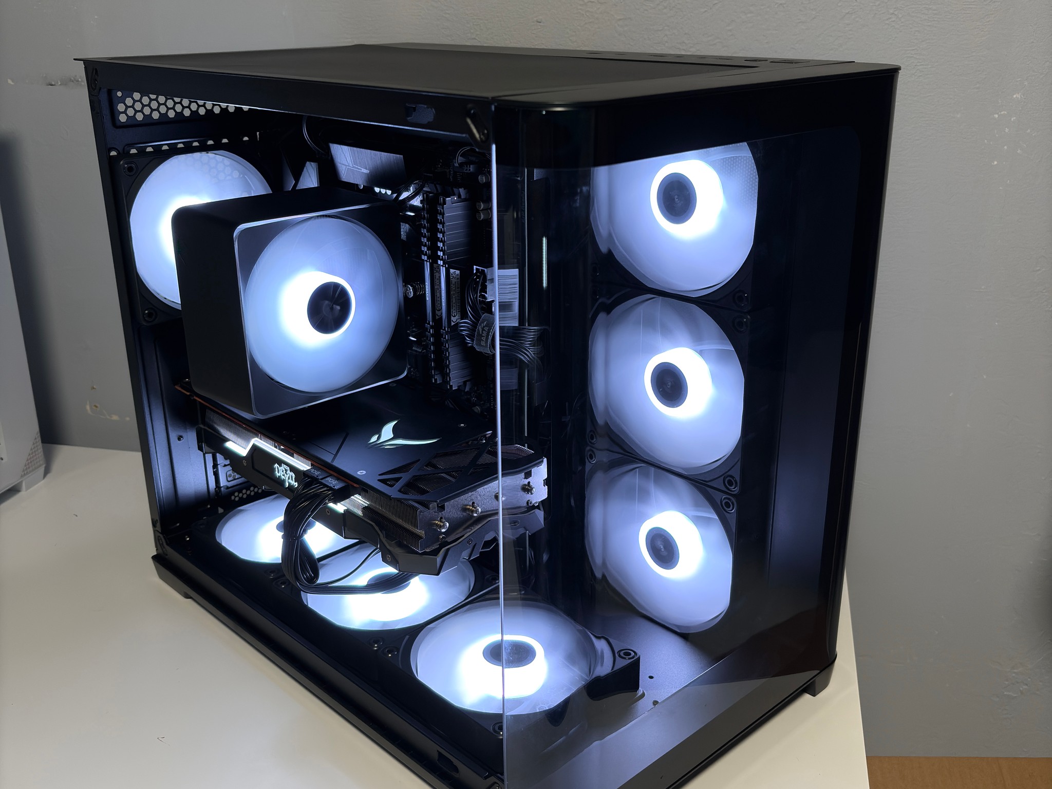 Apex Series Gaming PC / Ryzen 5 + RX 5700 XT / NVMe SSD / Ready to Play!