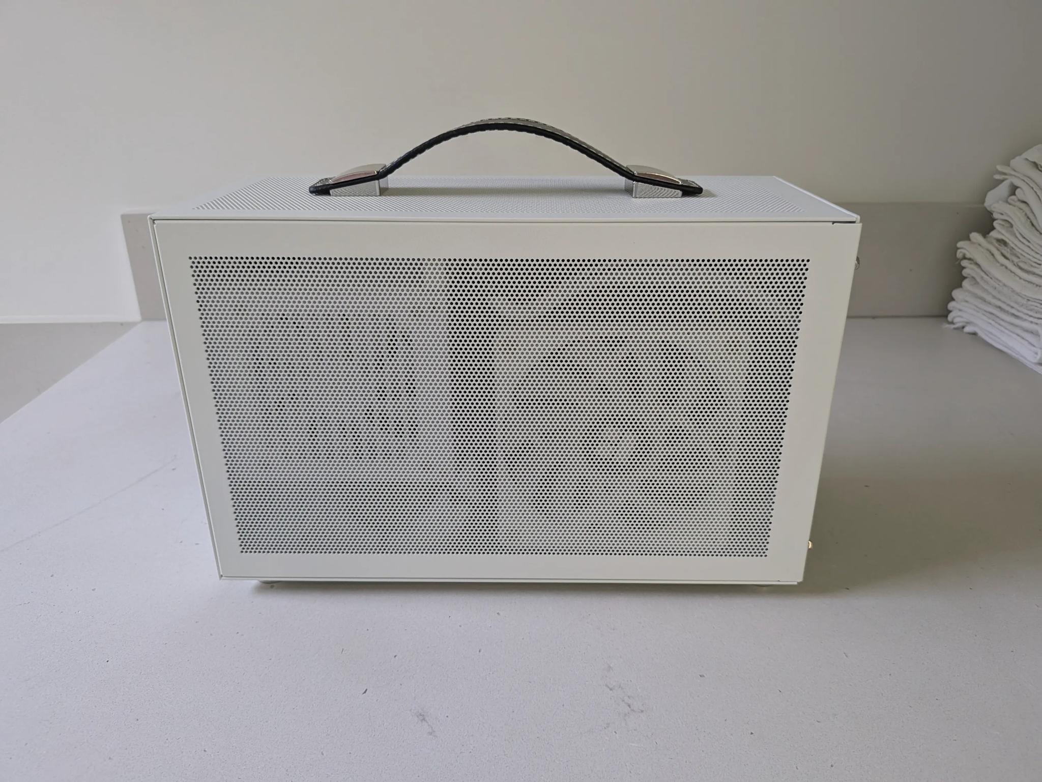 RX 9070 Mini ITX Gaming PC - Ryzen 5 7600X3D, AMD Radeon RX 9070, 64 GB DDR5, 2 TB NVME