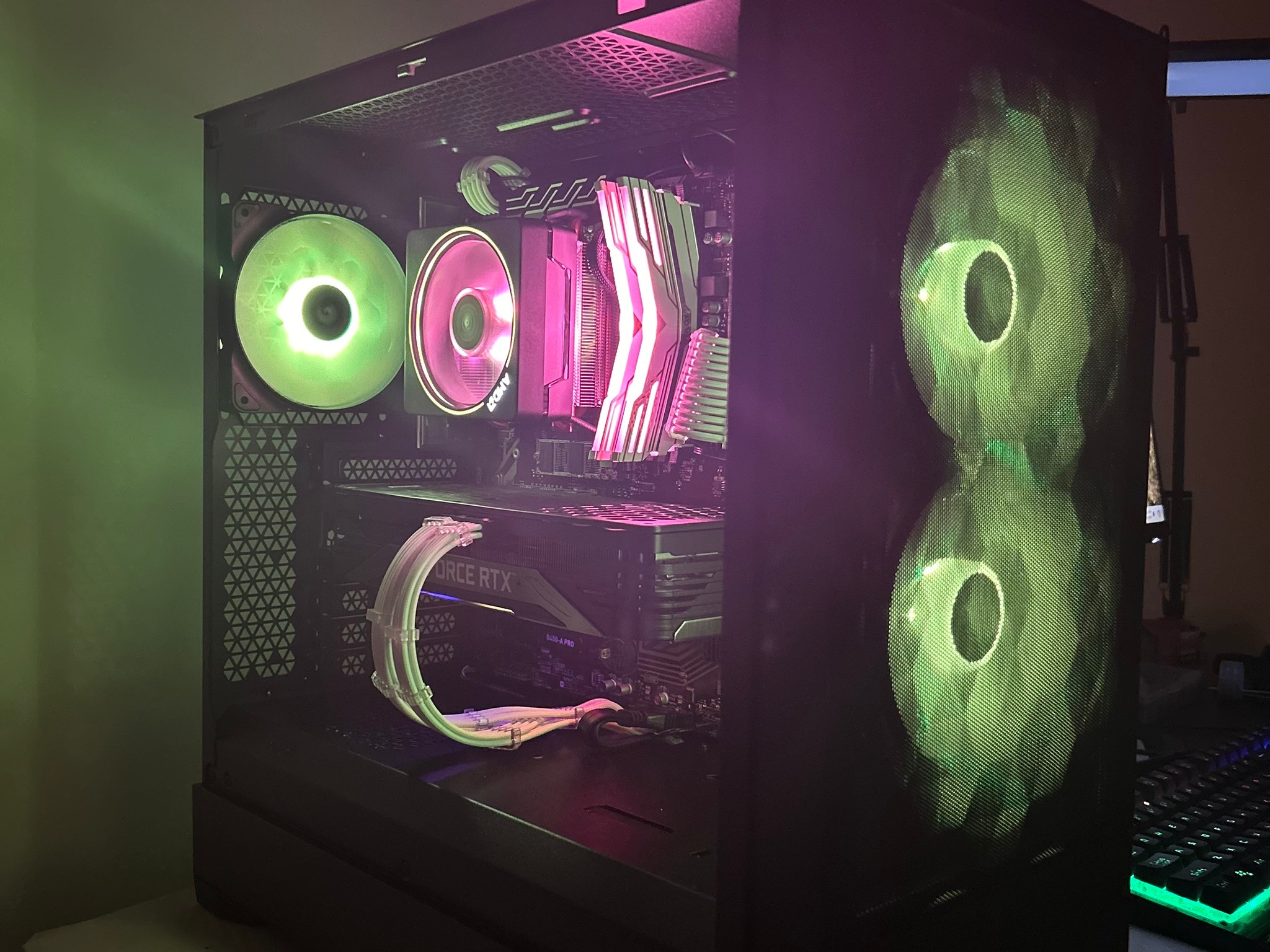 GREAT VALUE 1440P || ❄️⚫Obsidian Frost⚫❄️ || RTX 3070/Ryzen 5 5600X/32 GB DDR4/512 GB NVME/WiFi