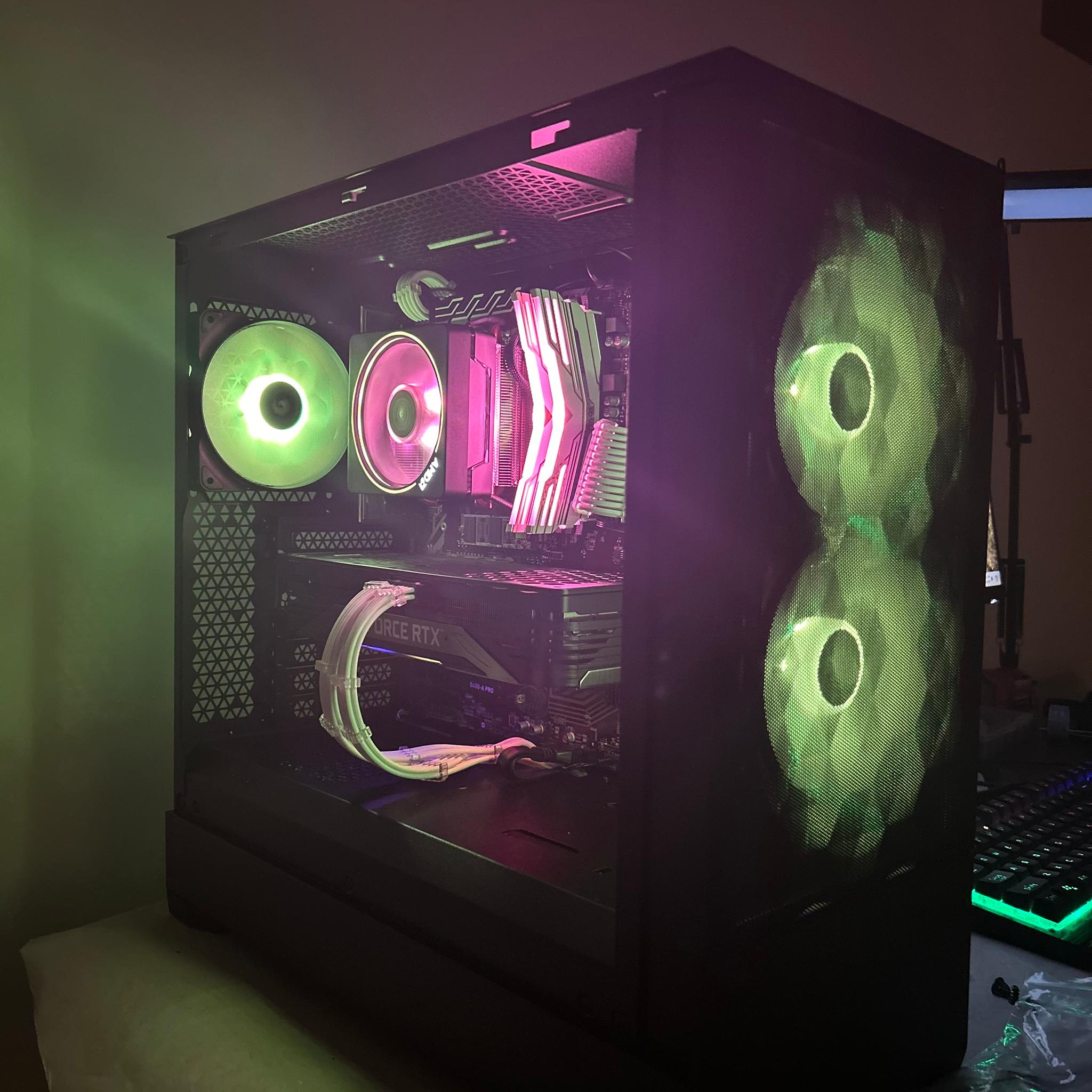 GREAT VALUE 1440P || ❄️⚫Obsidian Frost⚫❄️ || RTX 3070/Ryzen 5 5600X/32 GB DDR4/512 GB NVME/WiFi