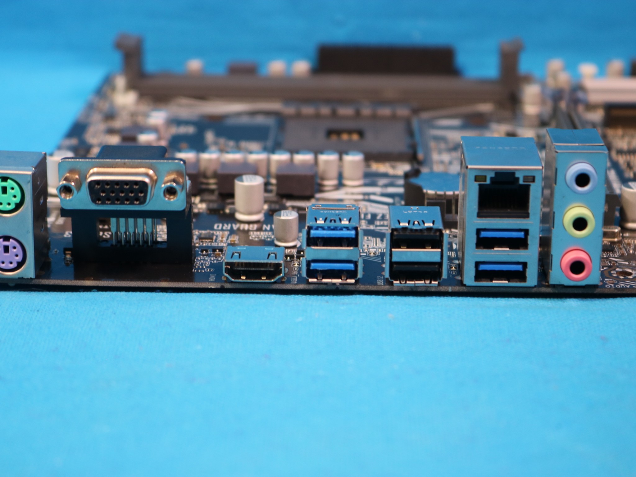 ASUS PRIME A320M-K AMD Socket AM4 DDR4 MicroATX Motherboard No I/O Shield - 4201332169