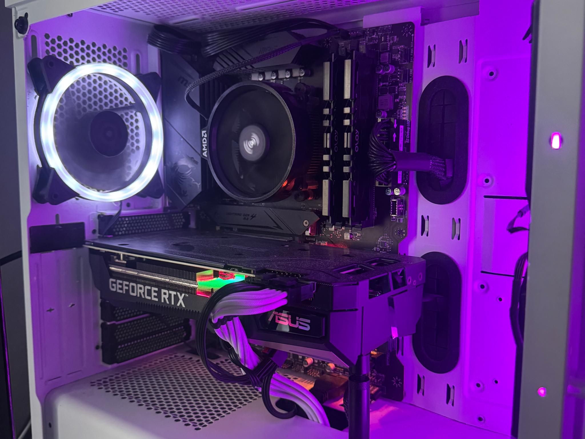 Gaming PC! RTX 3070 and R5 5600x.