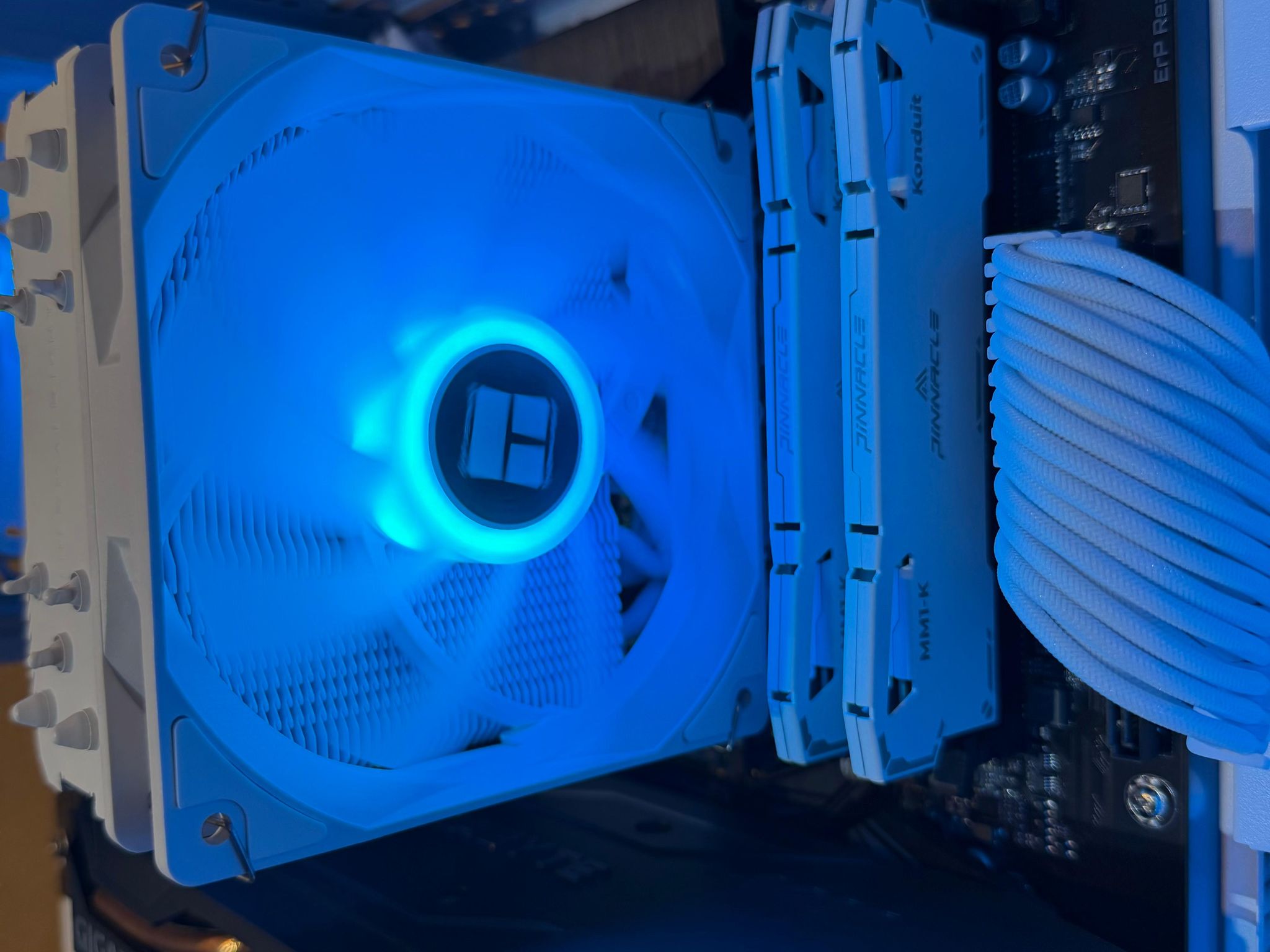 🧊Glacier | Ryzen 5 RTX 2070🧊