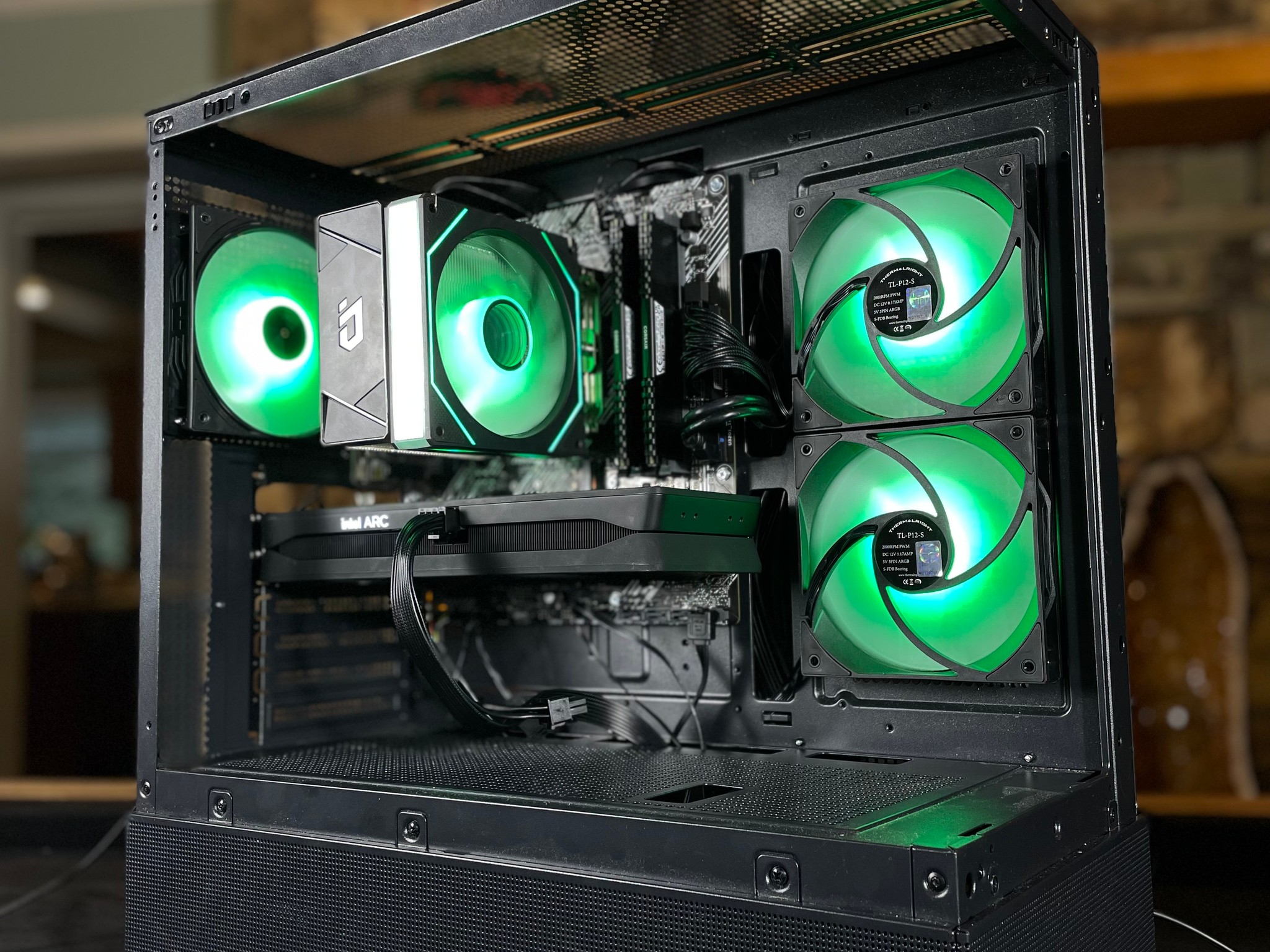 Ryzen 5 3600+Intel Arc B580