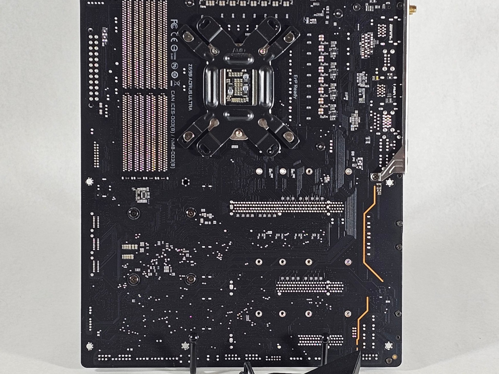 Gigabyte Z590 AORUS ULTRA DDR4 LGA1200 11th Gen Intel ATX Motherboard