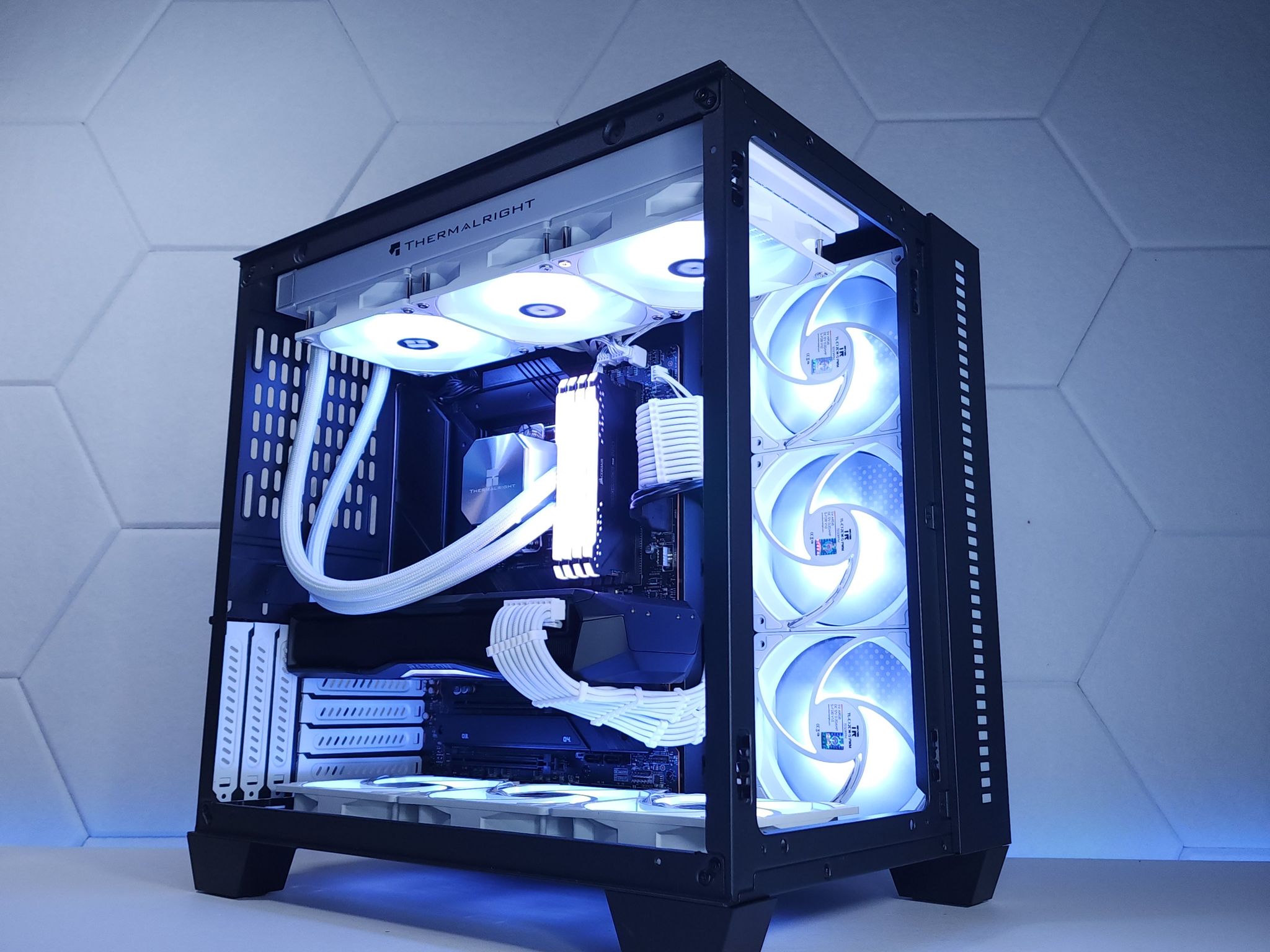 🤍🤍RX 7900 XTX | Core i9 12900K | 32GB 4000MHz | 2TB NVMe SSD Gen 4