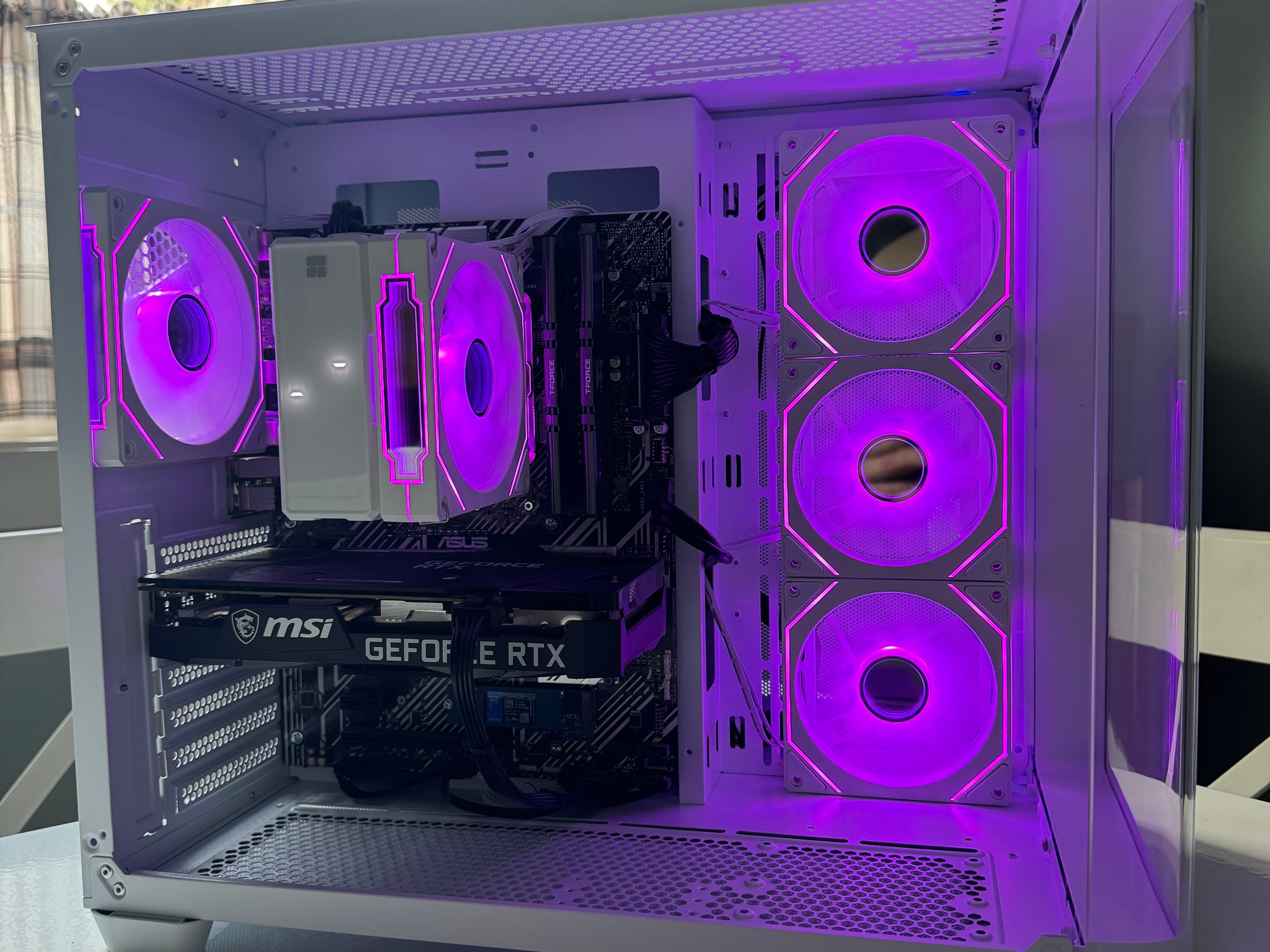 White&Black Gaming PC - 3060 - i5 10400f - 16GBs ram - 1Tb Nvme