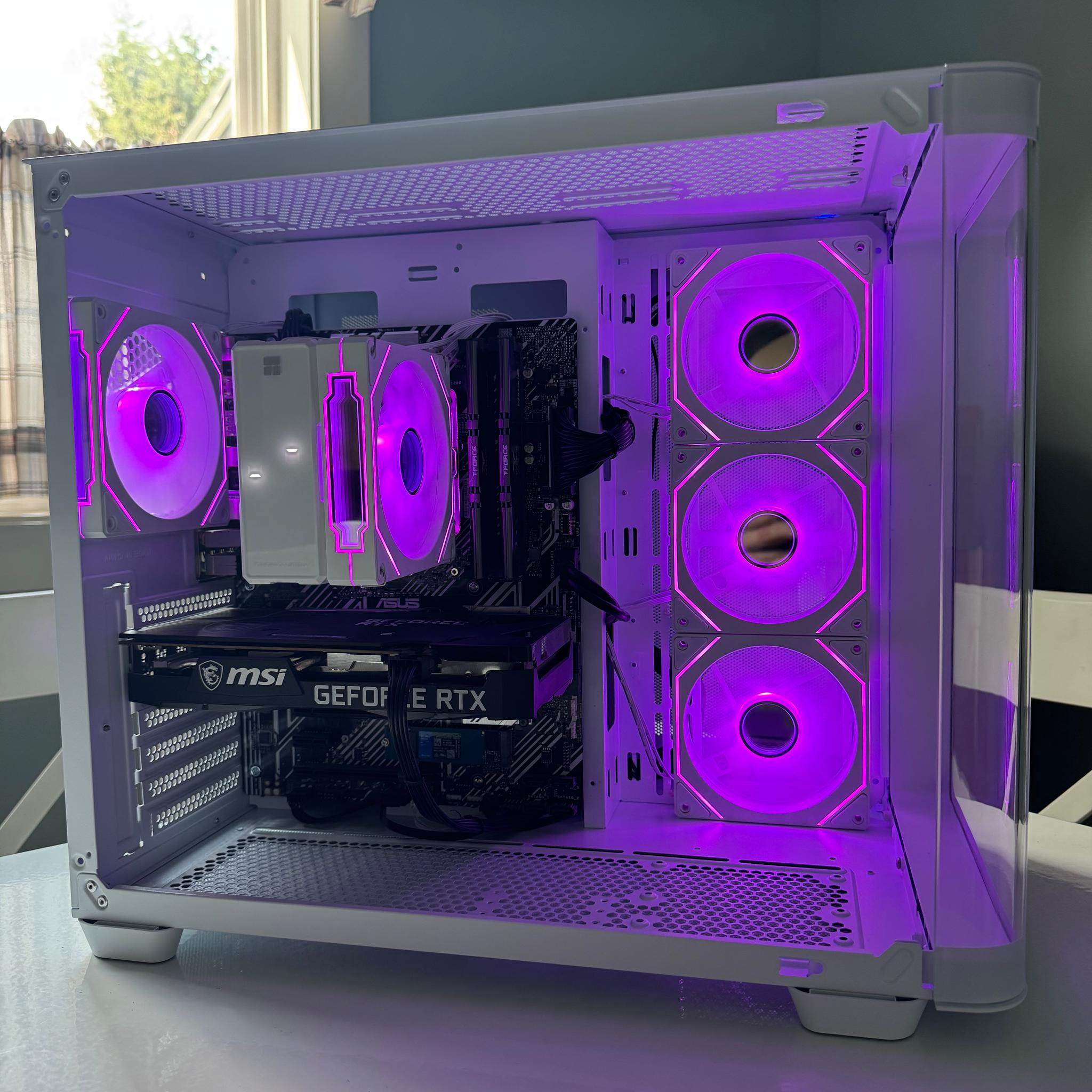 White&Black Gaming PC - 3060 - i5 10400f - 16GBs ram - 1Tb Nvme