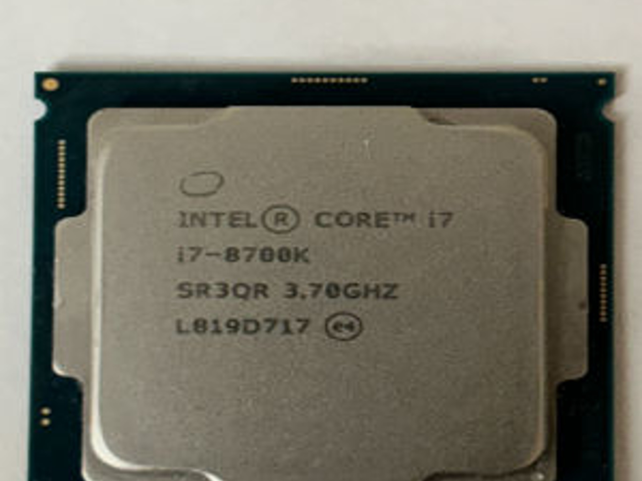 Intel i7 8700K